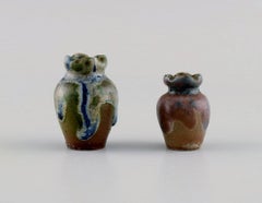 Sei vasi belgi in miniatura in ceramica smaltata, metà del XX secolo