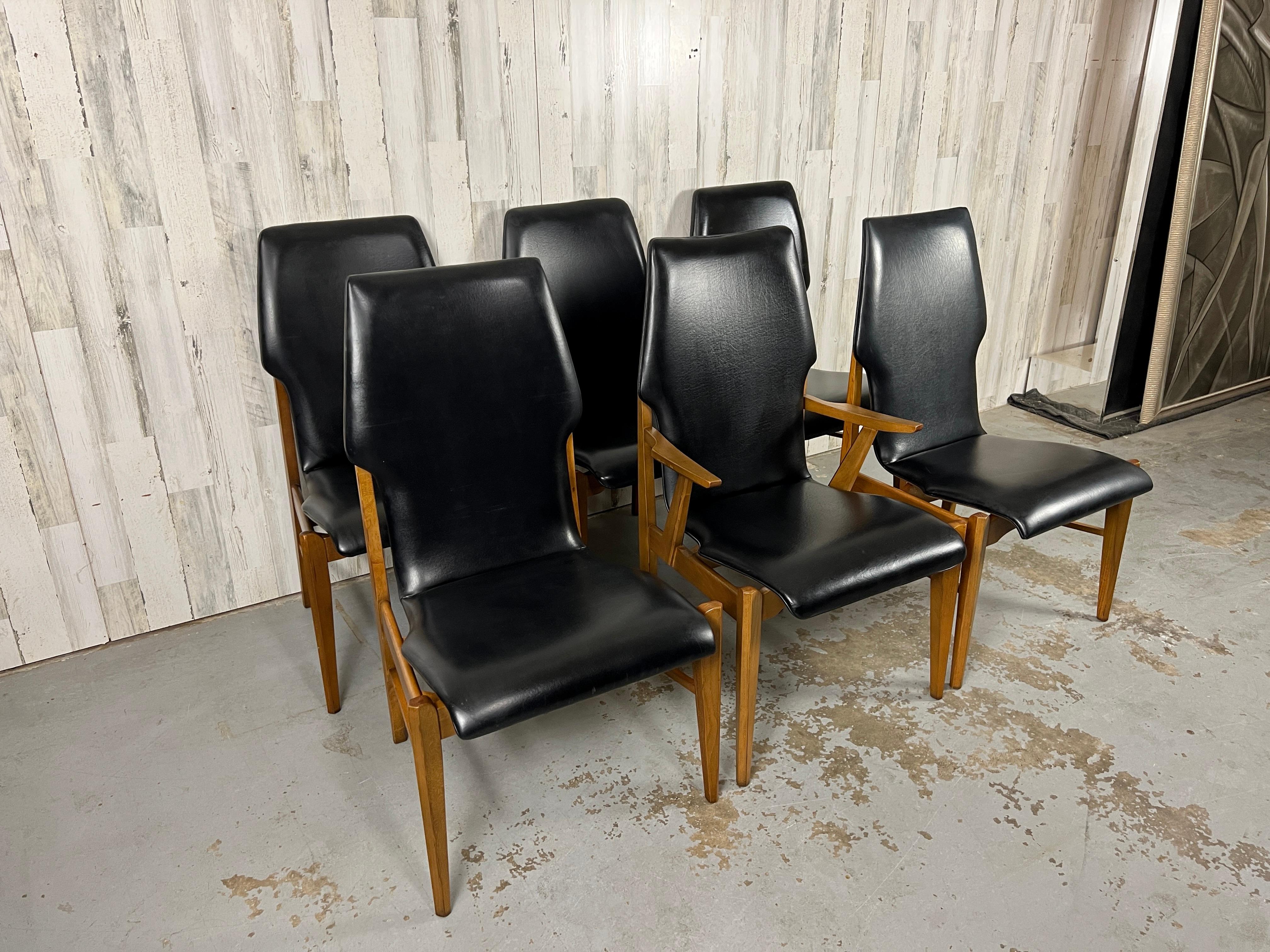 Six Bentwood Walnut Dining Chairs  In Good Condition For Sale In Denton, TX