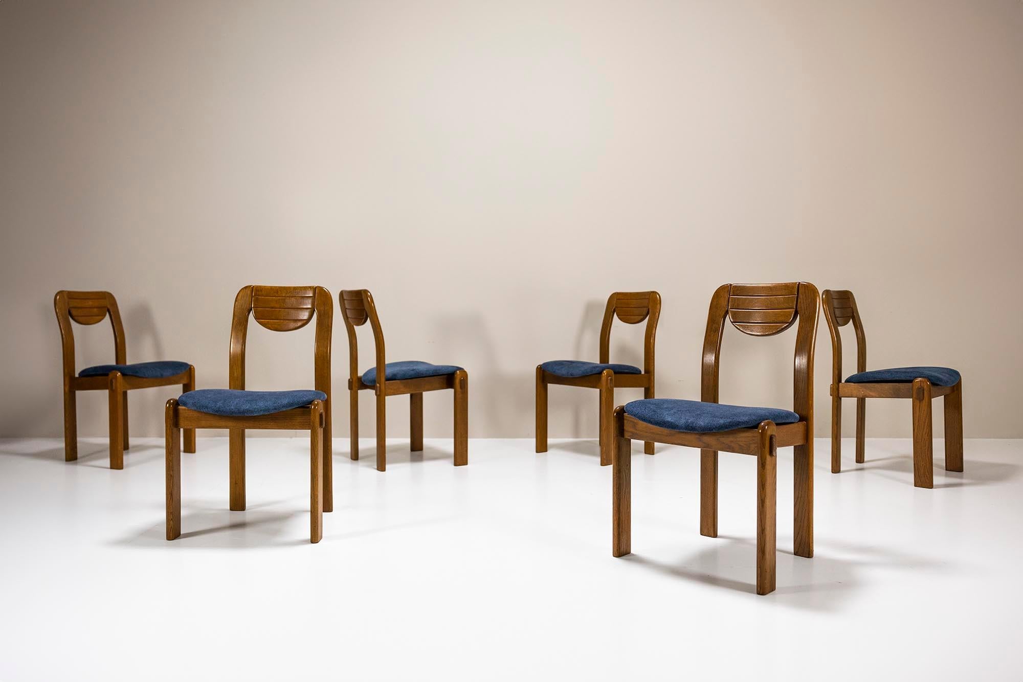 Six Brutalist Dining Chairs in Oak and Blue Upholstery, Germany 1960s In Good Condition For Sale In Hellouw, NL
