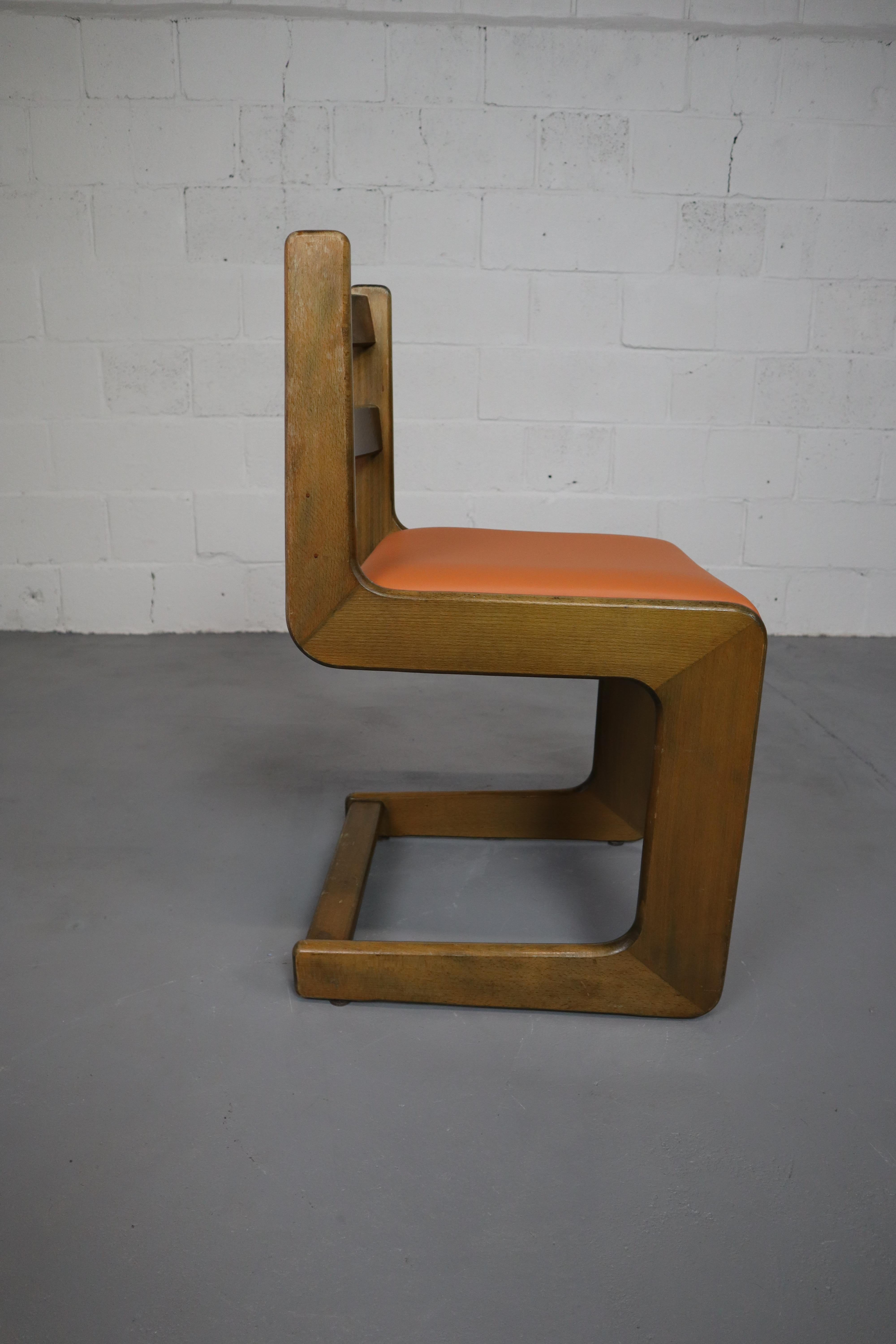 Six chaises cantilever de Casala en cuir et bois de hêtre, années 1970 en vente 2