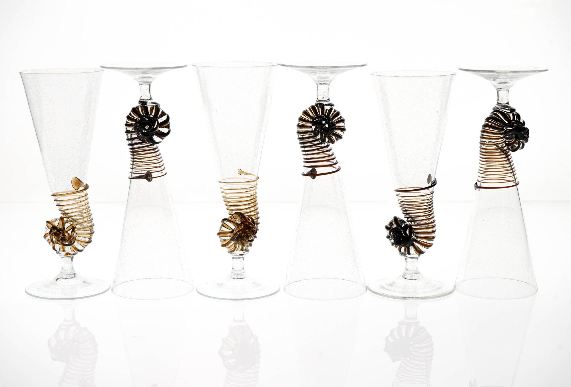 Six Cenedese Nautilus Flutes Set, Brown accent and Pulegoso Murano Glass signed For Sale 4