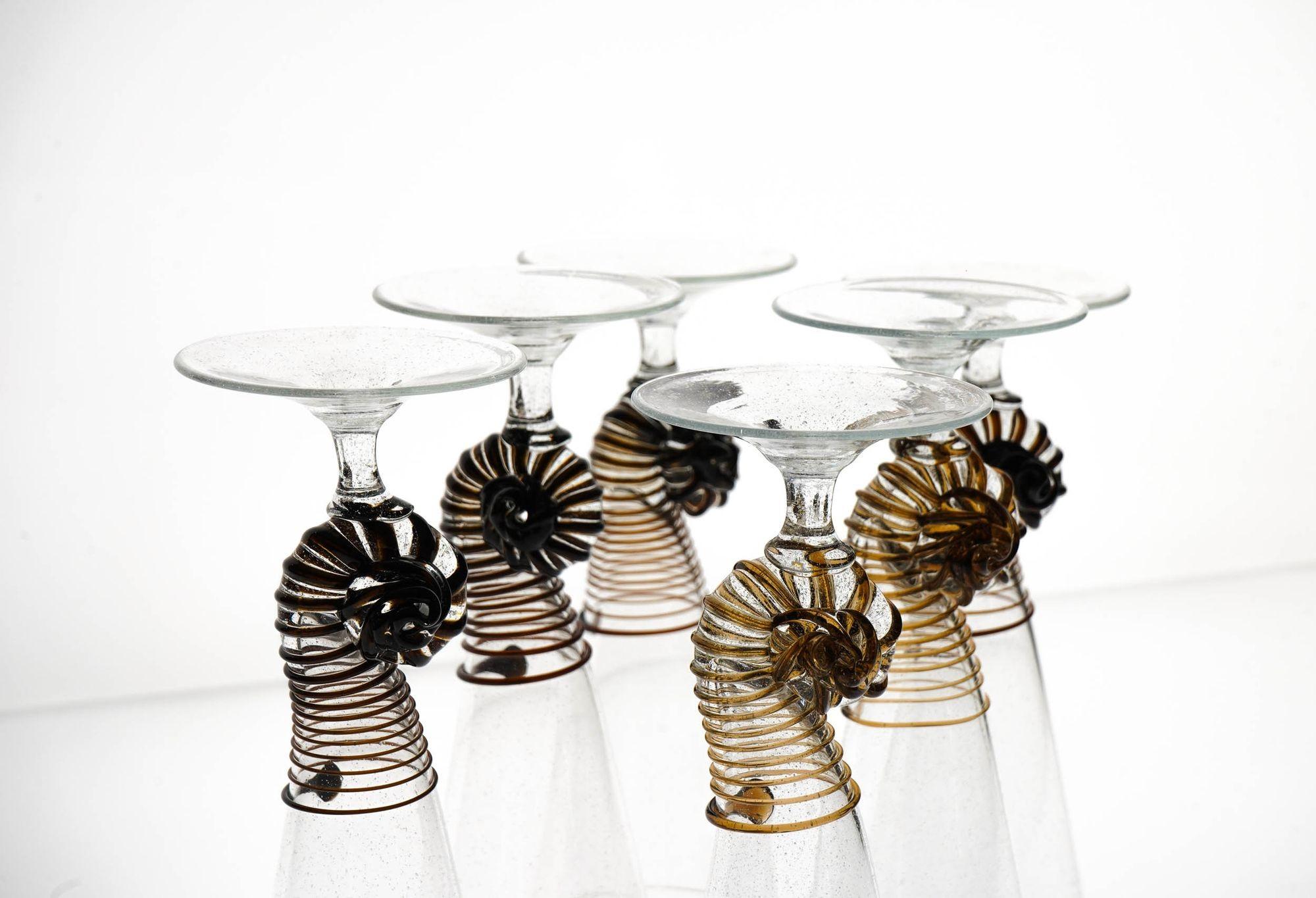 Six Cenedese Nautilus Flutes Set, Brown accent and Pulegoso Murano Glass signed For Sale 5