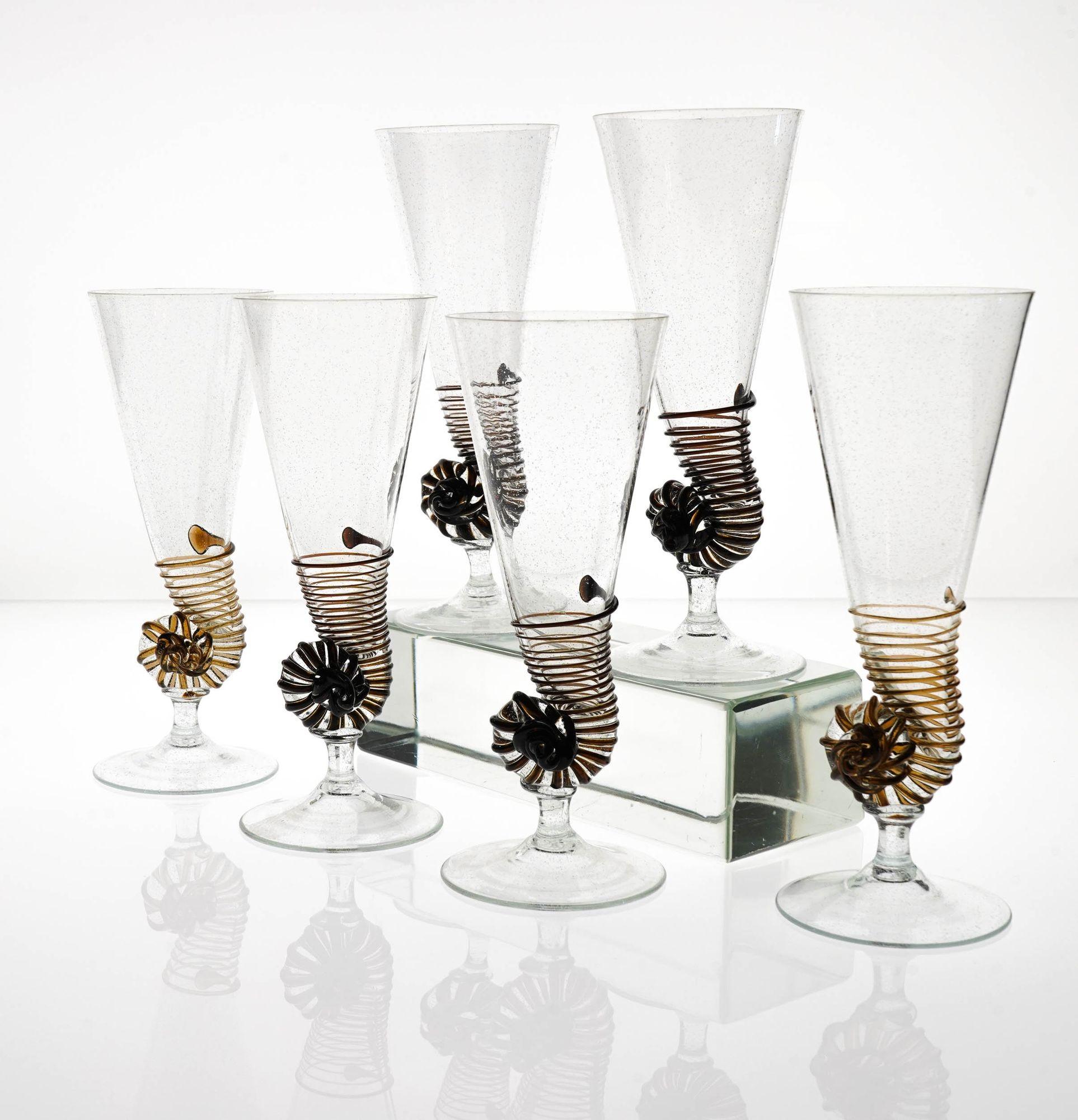 Six Cenedese Nautilus Flutes Set, Brown accent and Pulegoso Murano Glass signed In Excellent Condition For Sale In Tavarnelle val di Pesa, Florence