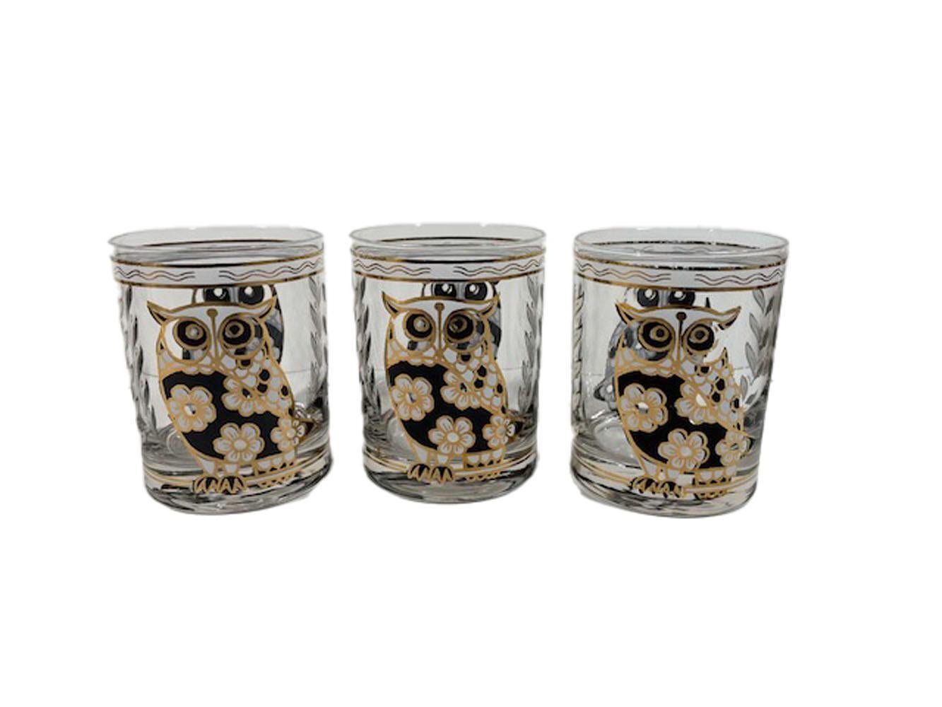 Américain Six verres à bascule en verre Cera avec hiboux à motifs de fleurs en noir, blanc et or en vente