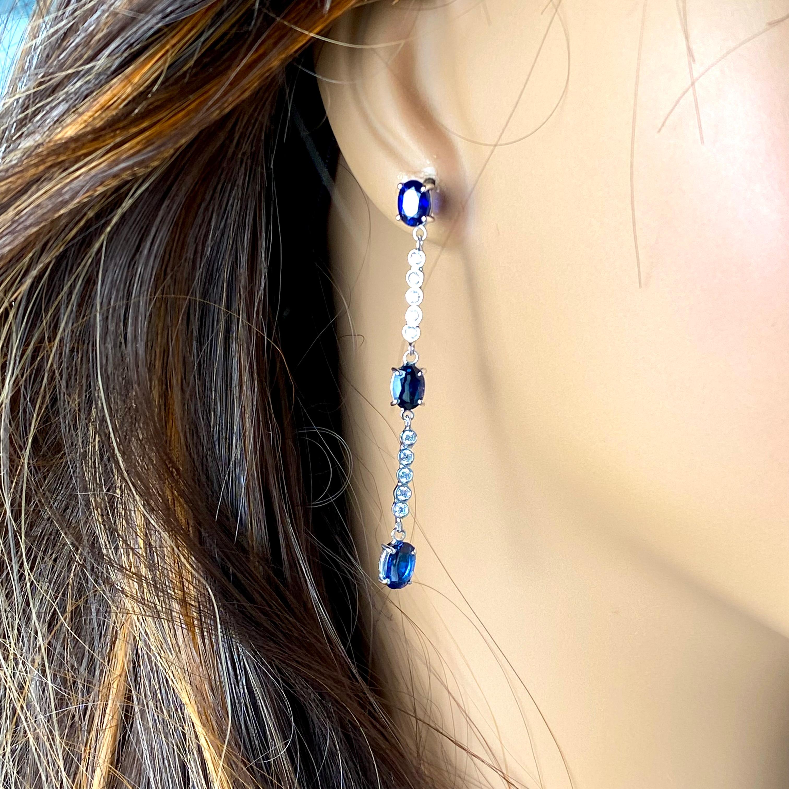Boucles d'oreilles en or blanc avec six saphirs de Ceylan et un diamant de 6,60 carats Lariat de 2,25 pouces Neuf - En vente à New York, NY