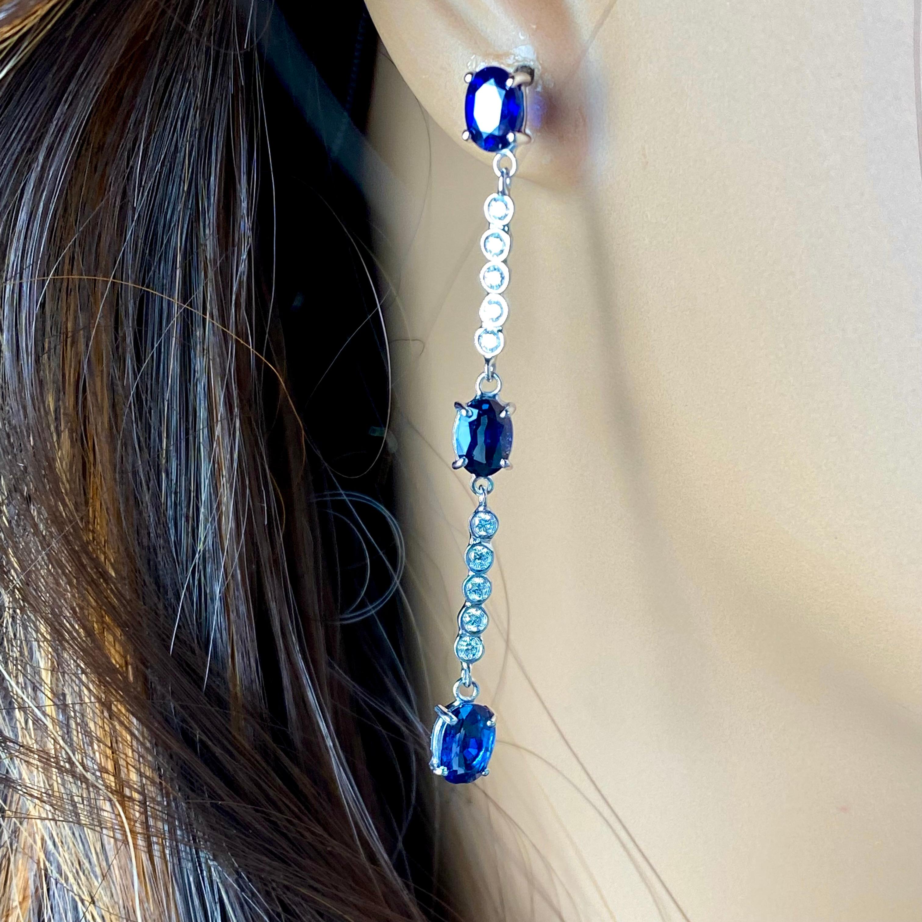 Boucles d'oreilles en or blanc avec six saphirs de Ceylan et un diamant de 6,60 carats Lariat de 2,25 pouces en vente 3