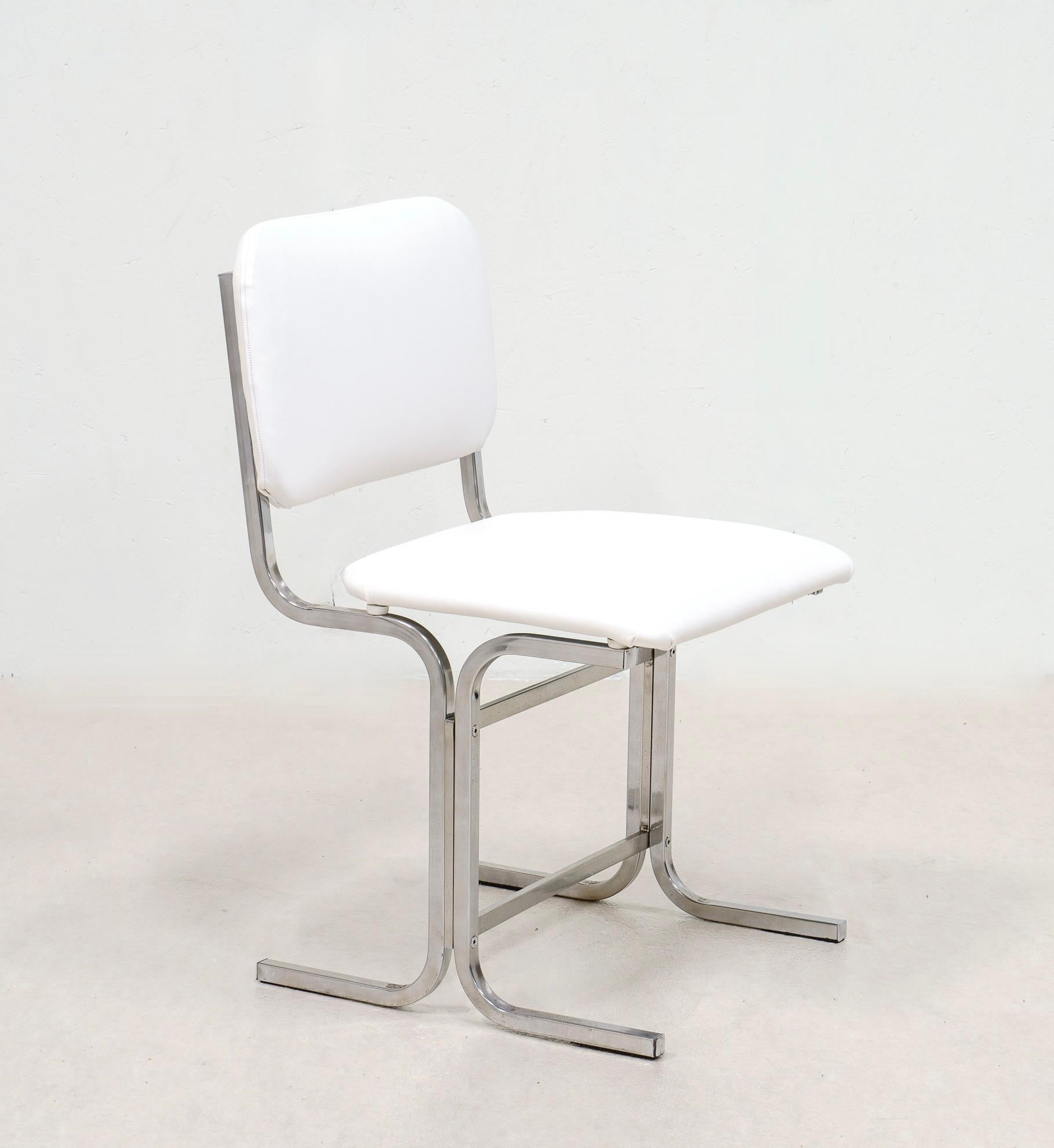 Six chaises, Italie, années 70. en vente 1