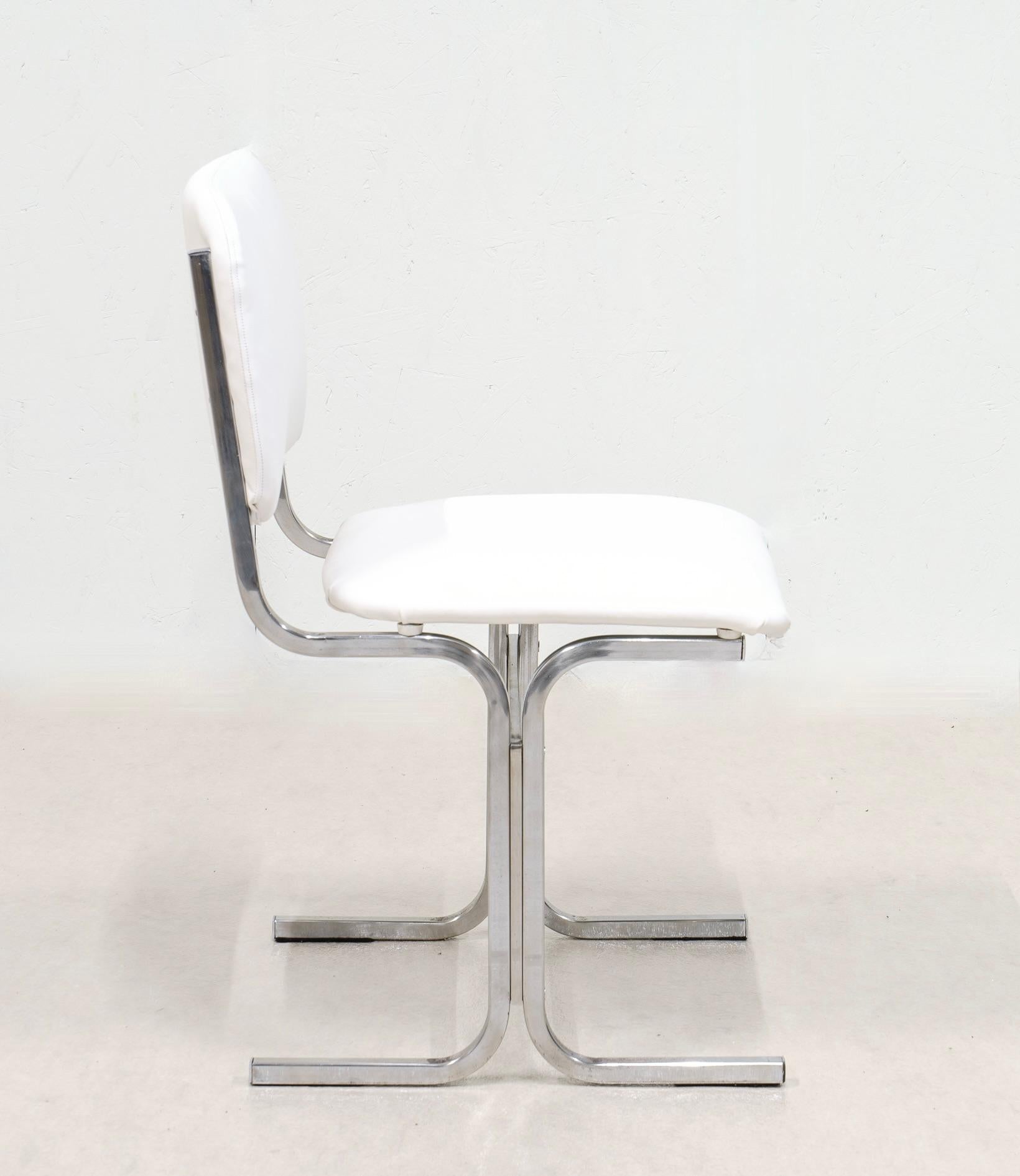 Six chaises, Italie, années 70. en vente 4