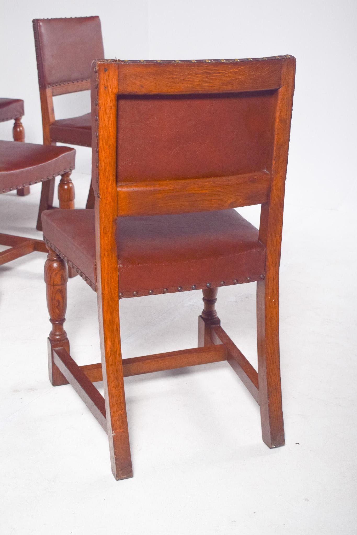 Six chaises avec dossiers et sièges en cuir brun en vente 3