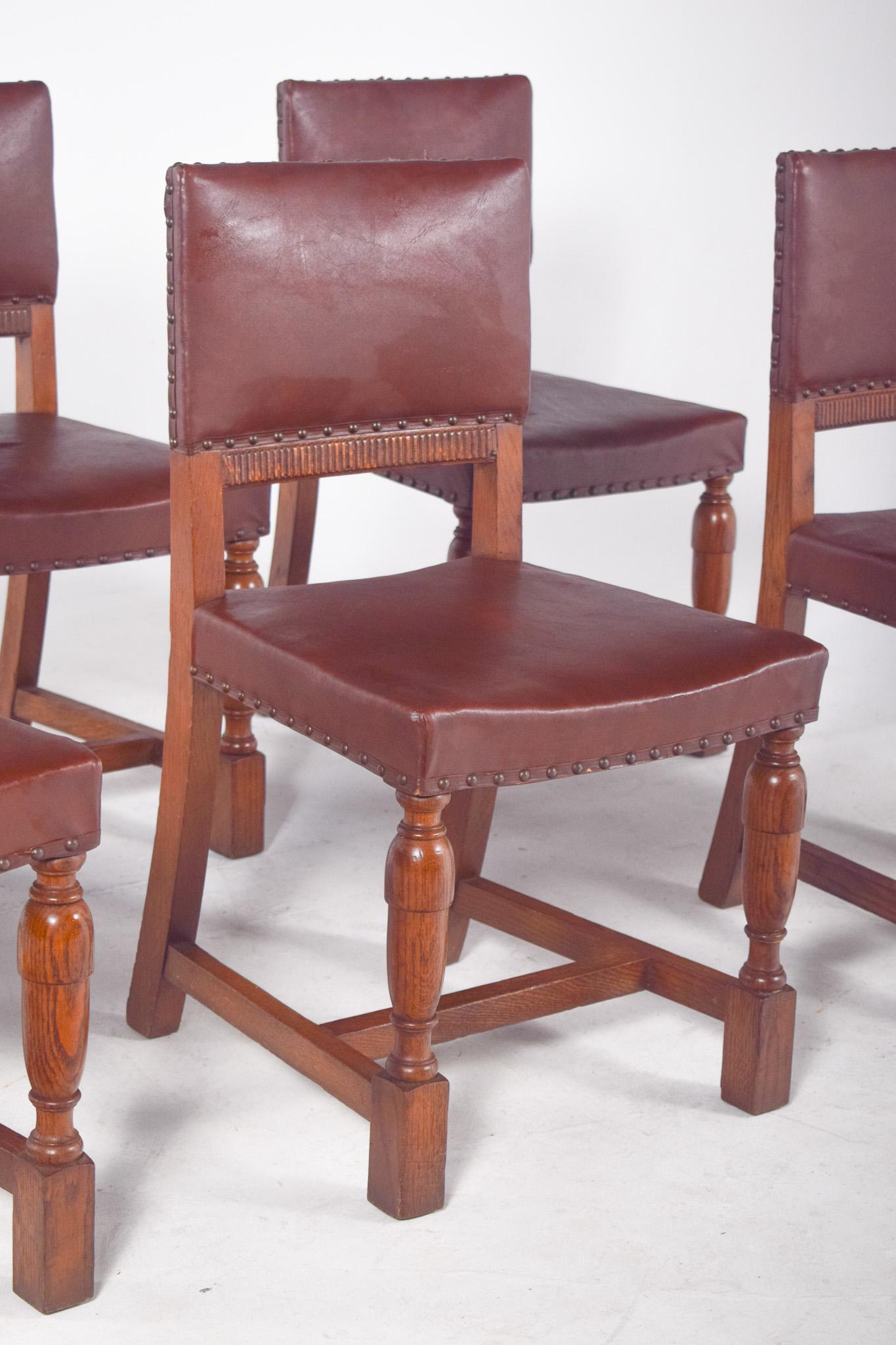 Six chaises avec dossiers et sièges en cuir brun Bon état - En vente à Lisboa, Lisboa