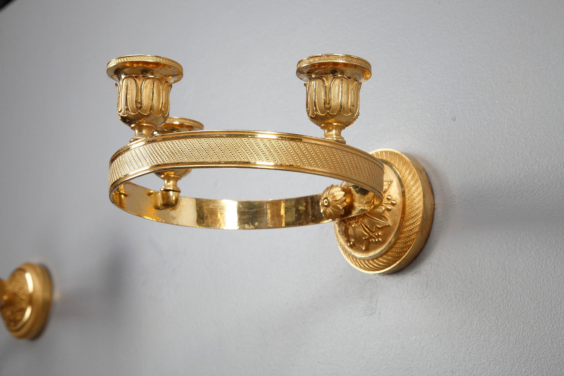 Sechs Charles-XV-Wandleuchter aus vergoldeter Bronze im Angebot 3