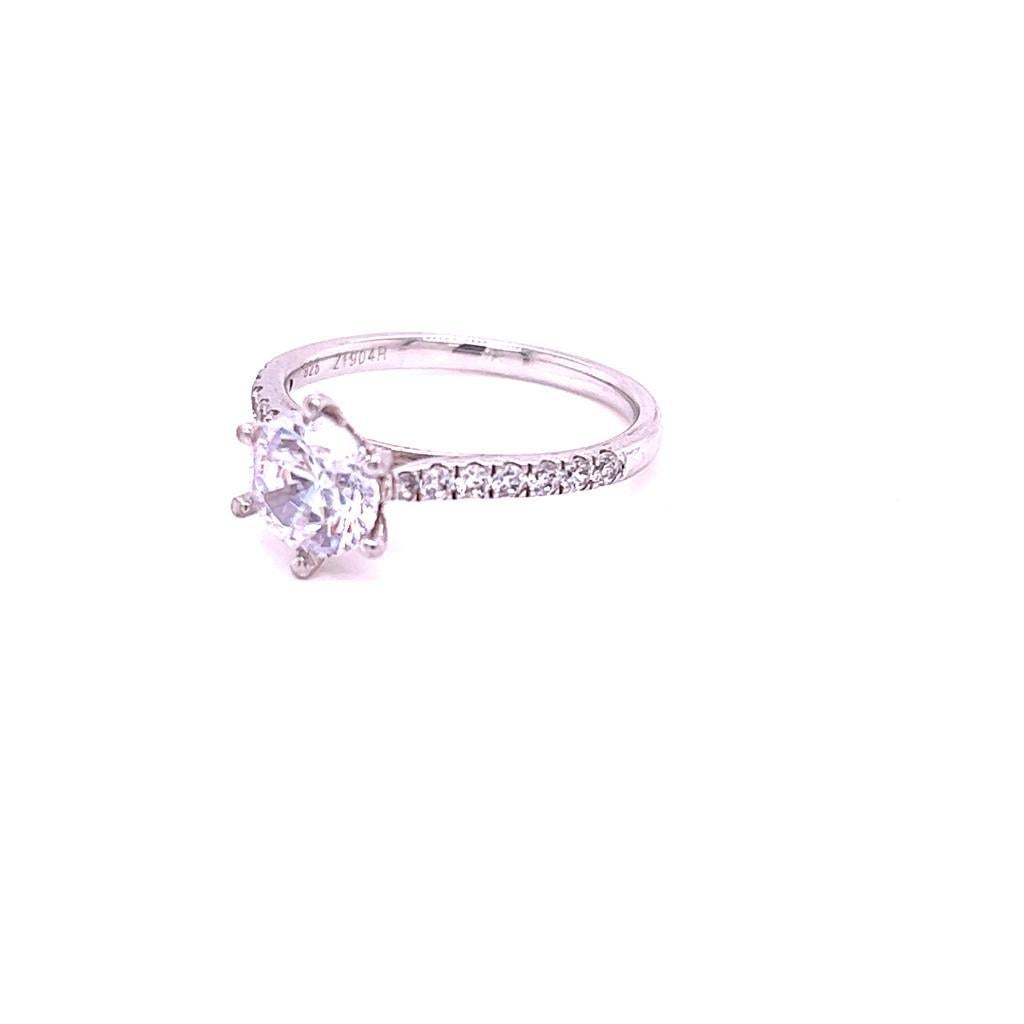 For Sale:  Six-Claw GIA Certified 1 Carat Round Brilliant Diamond Ring in Platinum. 3