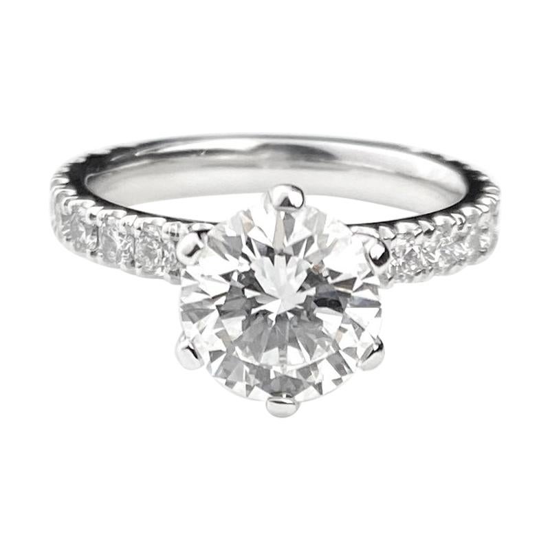 Six-Claw Solitaire Round Cut Diamond Engagement Ring in White Gold For Sale