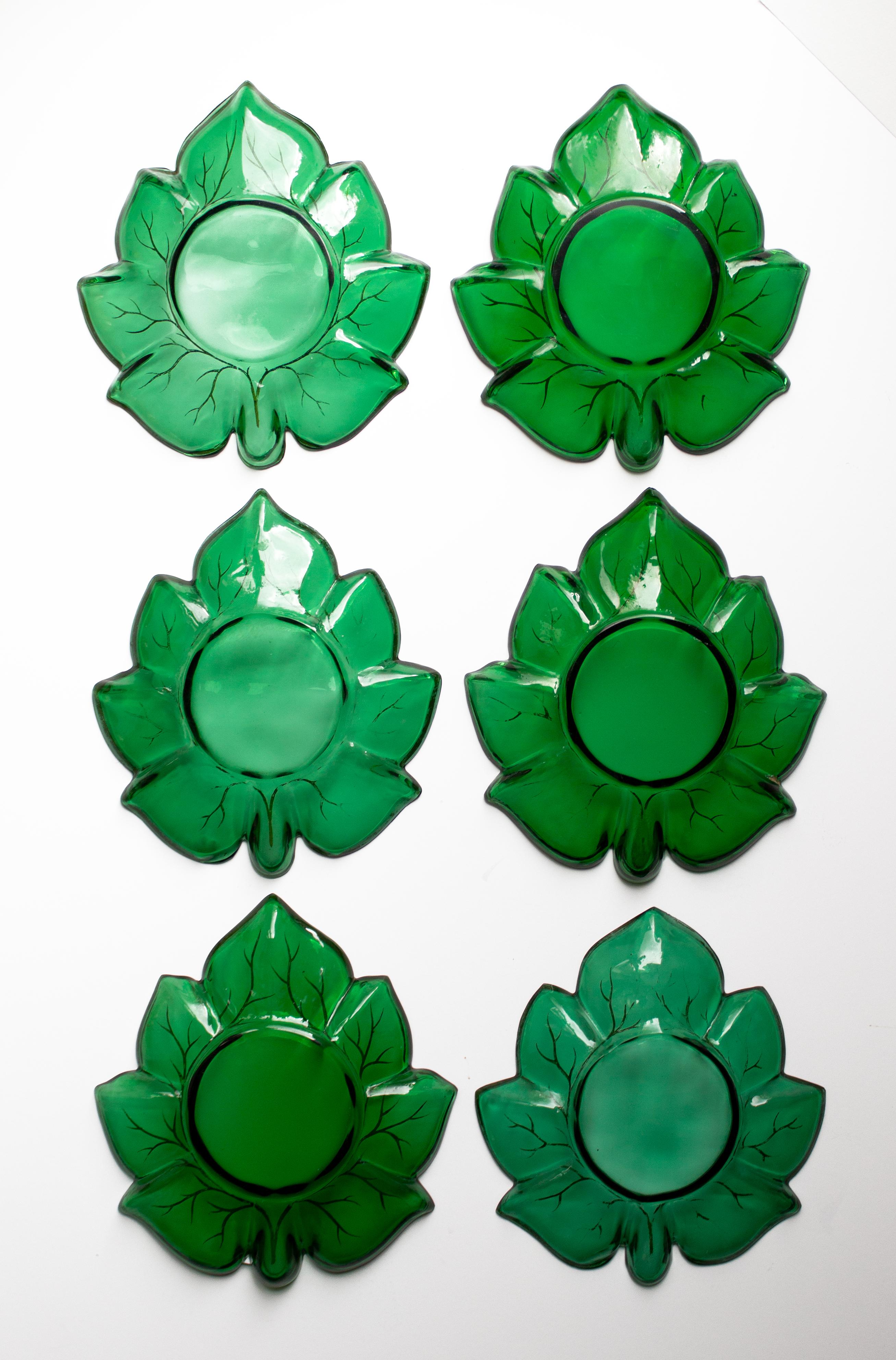 Six Cups with Saucers, Theresienthal, Bohemia c. 1900 For Sale 10