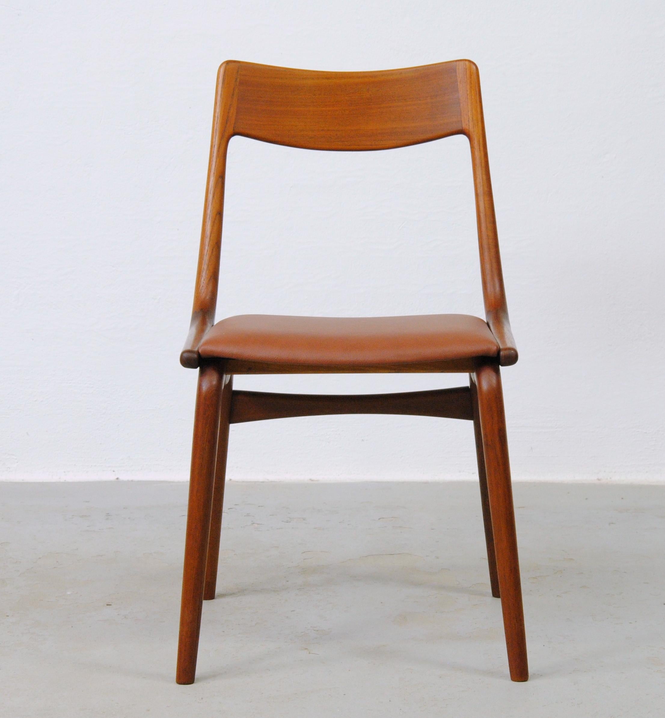 Scandinavian Modern 1950's Set of Six Fully Restored Danish Alfred Christensen Teak Dining Chairs  For Sale