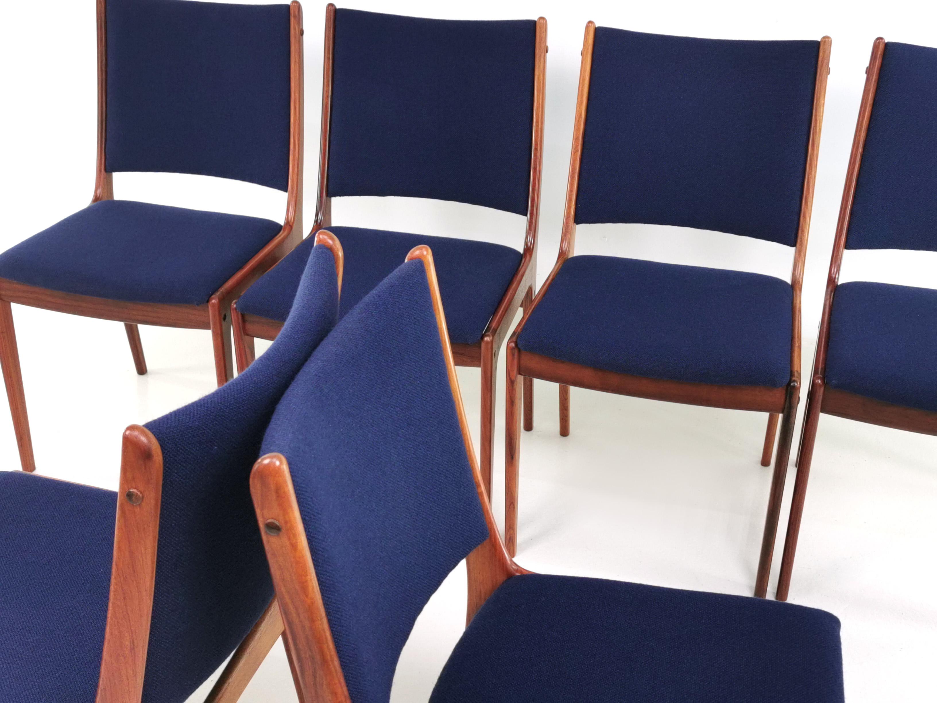 Johannes Andersen dining chairs

A set of six Brazilian rosewood dining chairs by Danish designer Johannes Andersen, and produced by Uldum Møbelfabrik in the 1960s. 

New foam and re-upholstered in Hallingdal 65 dark blue high quality wool