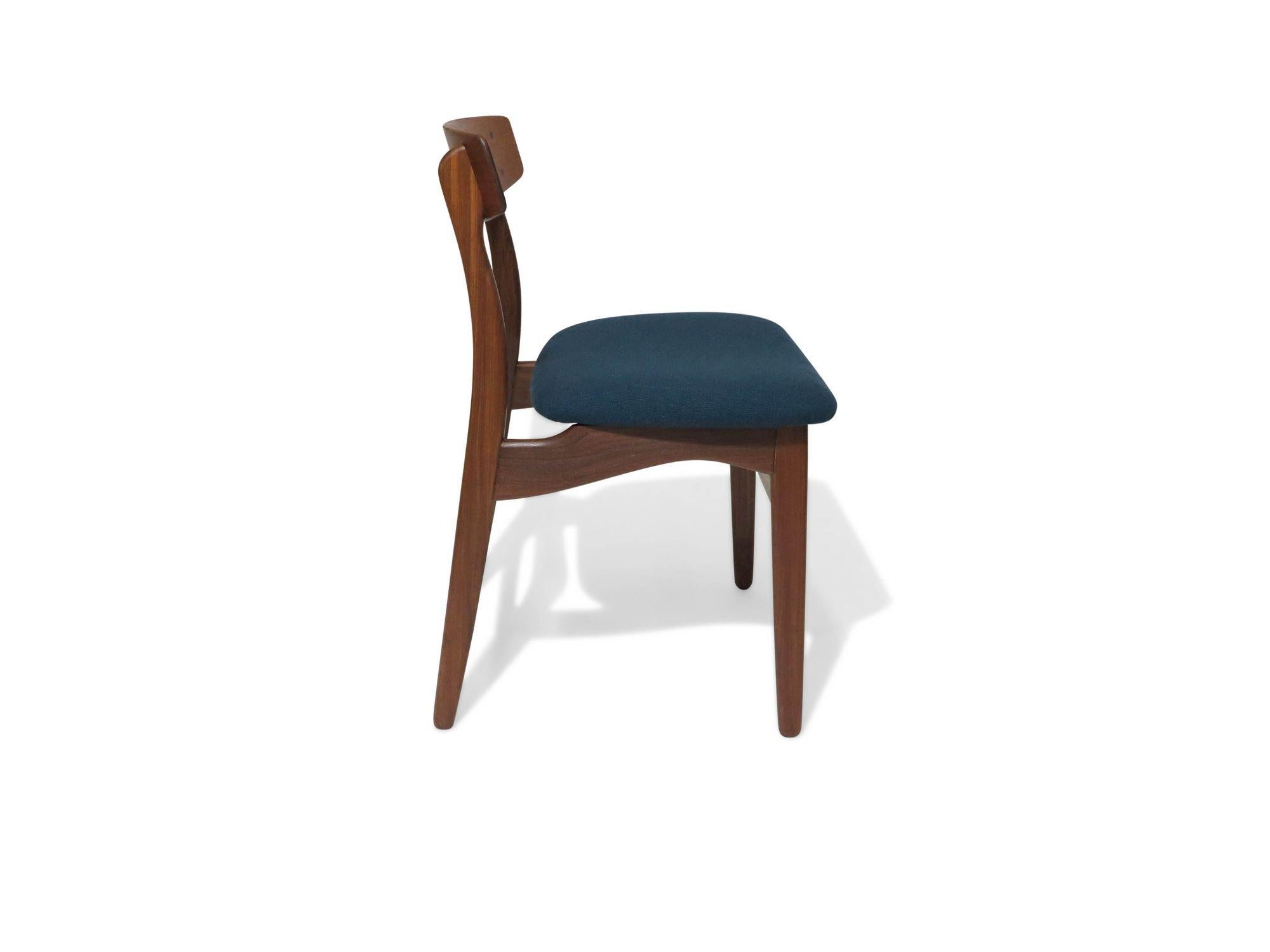 A olio Sei sedie da pranzo danesi in teak in vendita