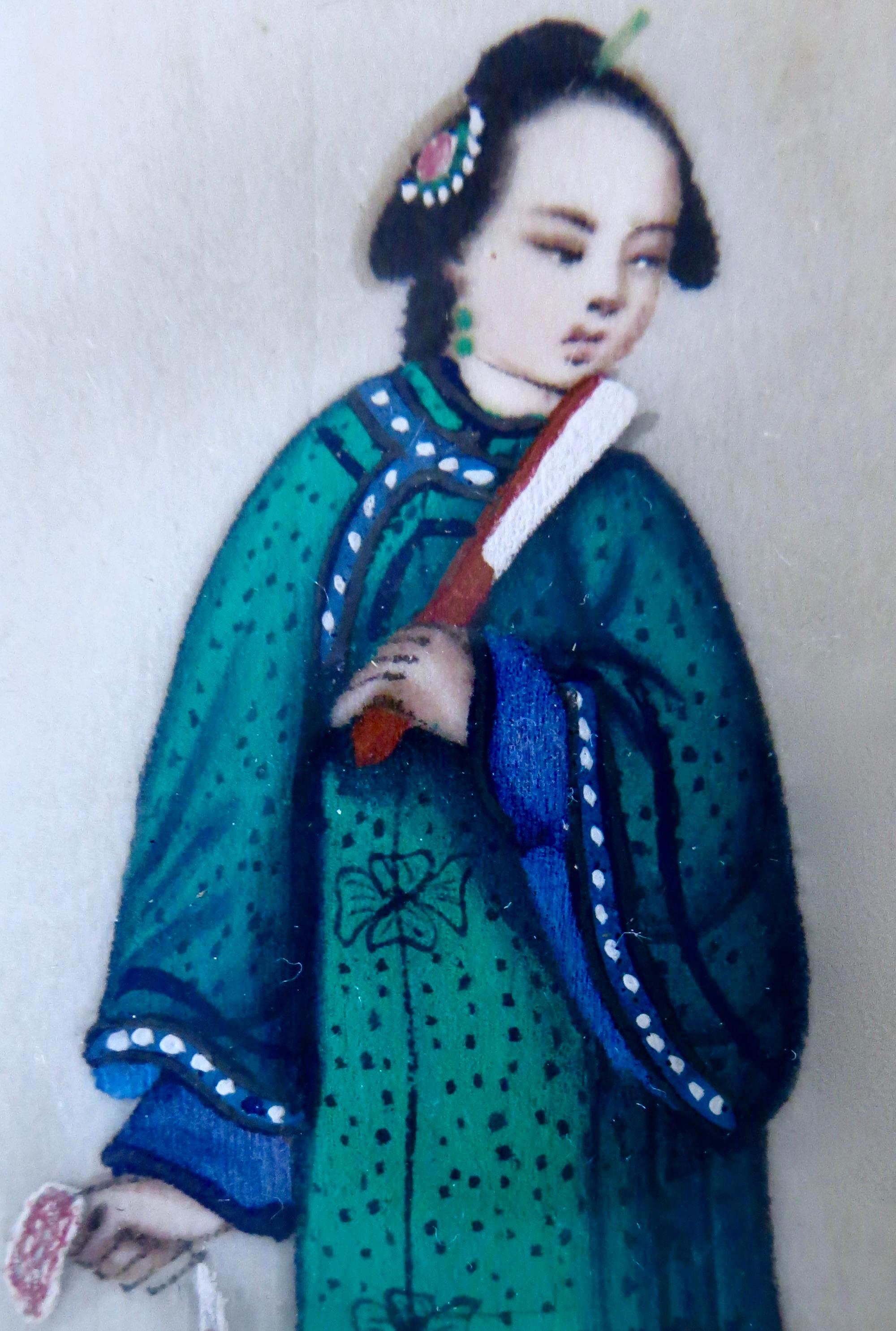 Six petits objets du 19e siècle. Peintures à la moelle chinoises Qing montées dans (3) cadres assortis en vente 8