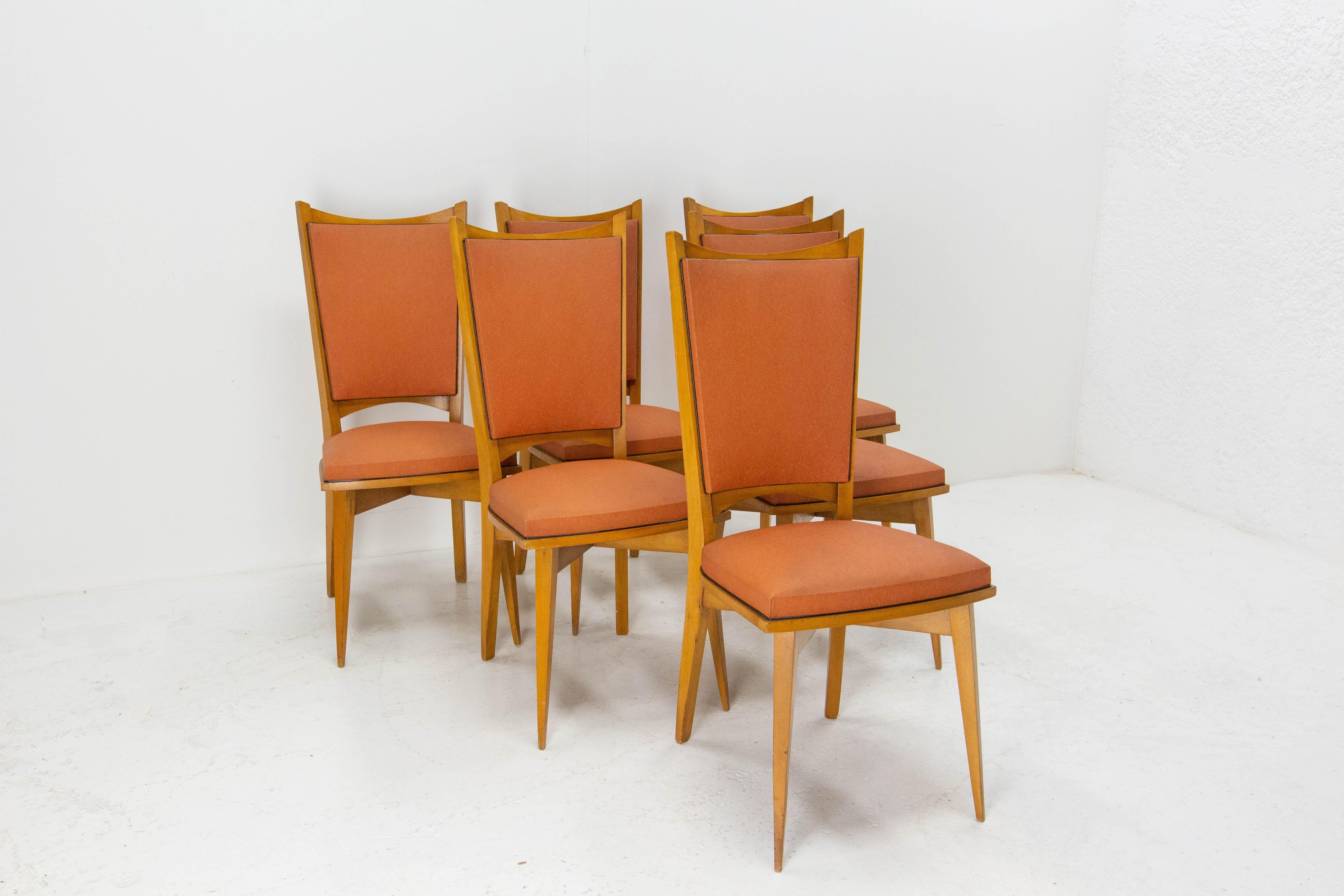 Six Dining Chairs Beech and Red Moleskine Midcentury French, circa 1950 In Good Condition For Sale In Labrit, Landes