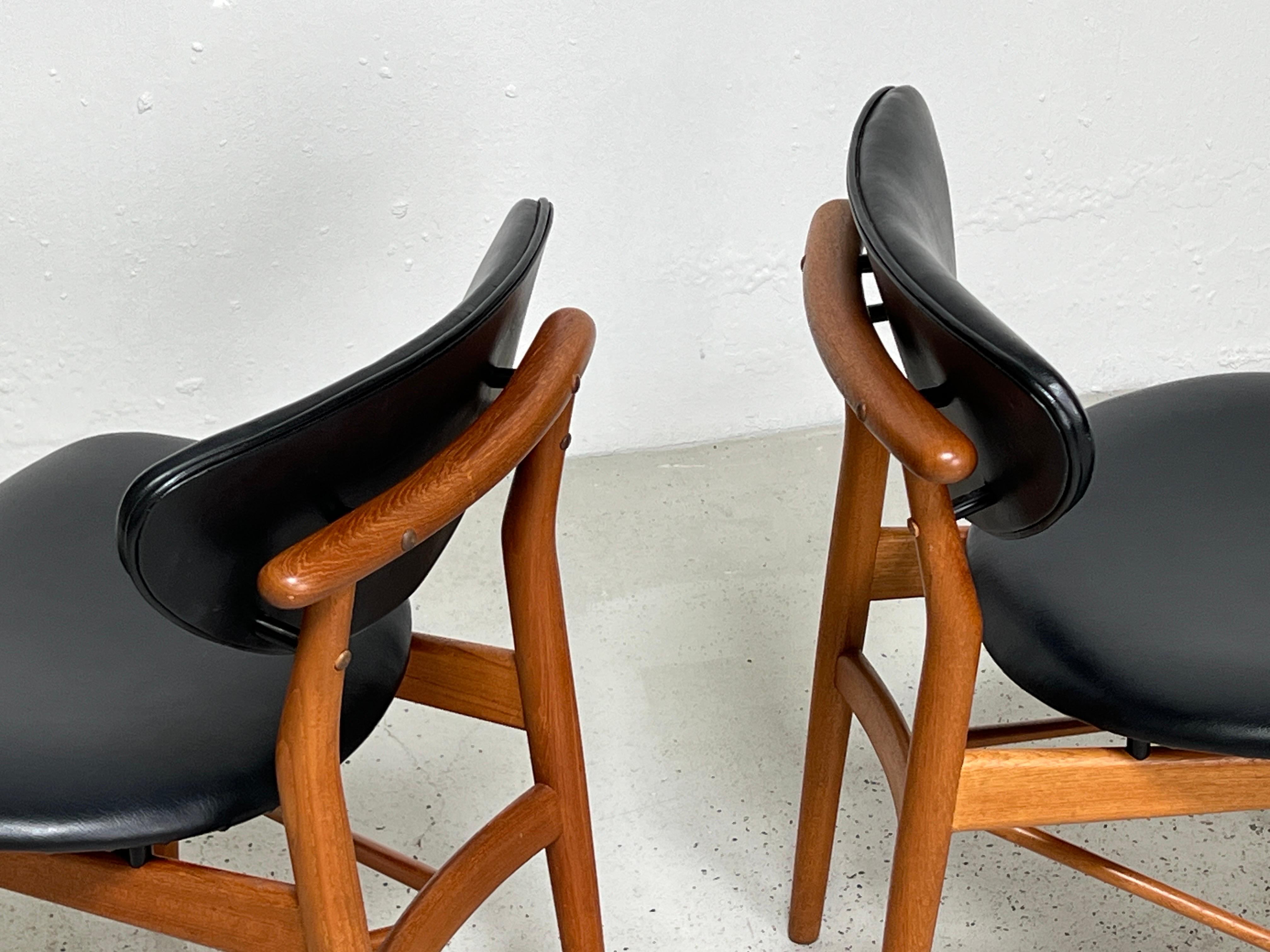 Six Dining Chairs by Finn Juhl for Niels Vodder For Sale 6