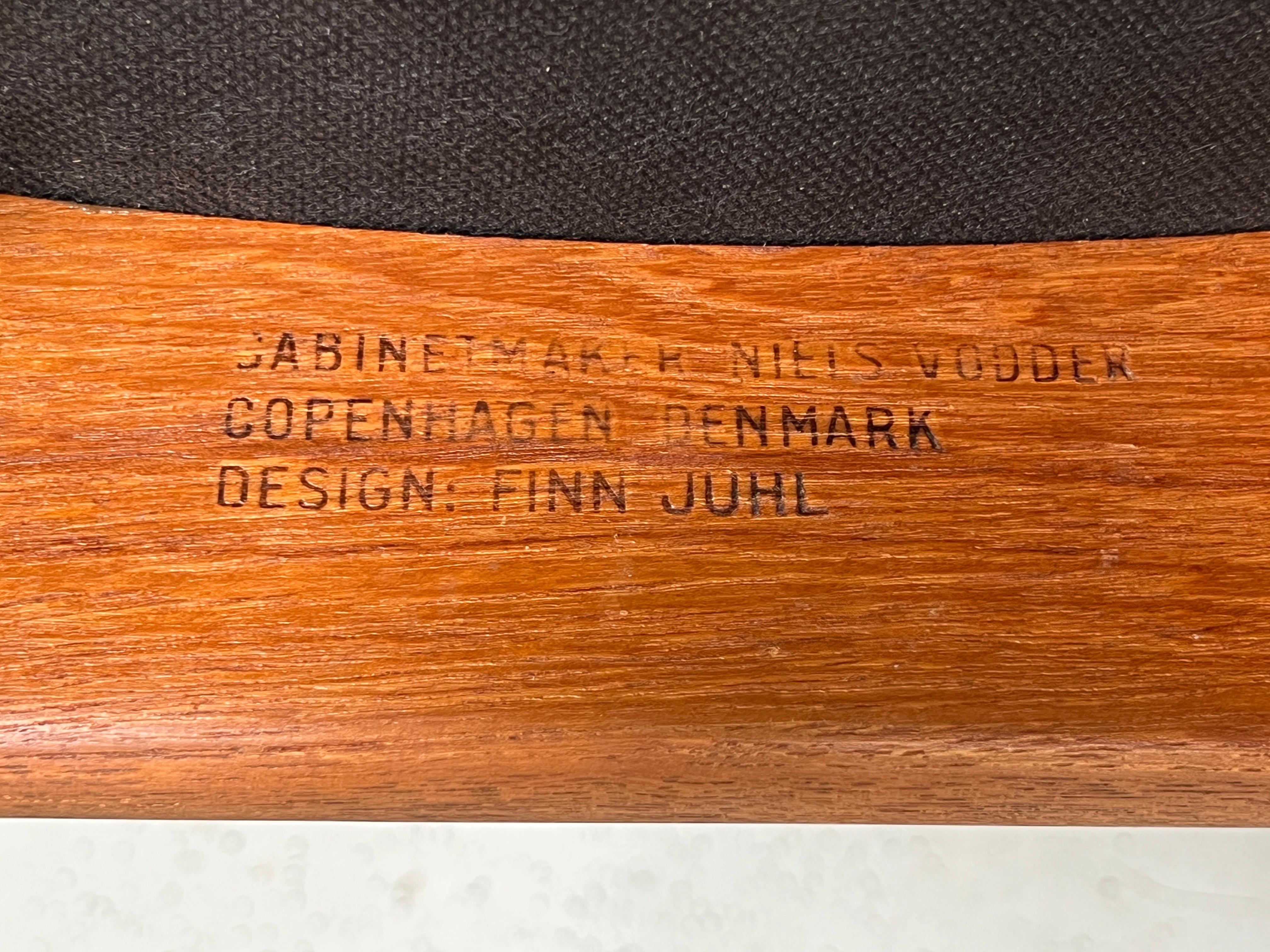 Six chaises de salle à manger de Finn Juhl pour Niels Vodder en vente 10