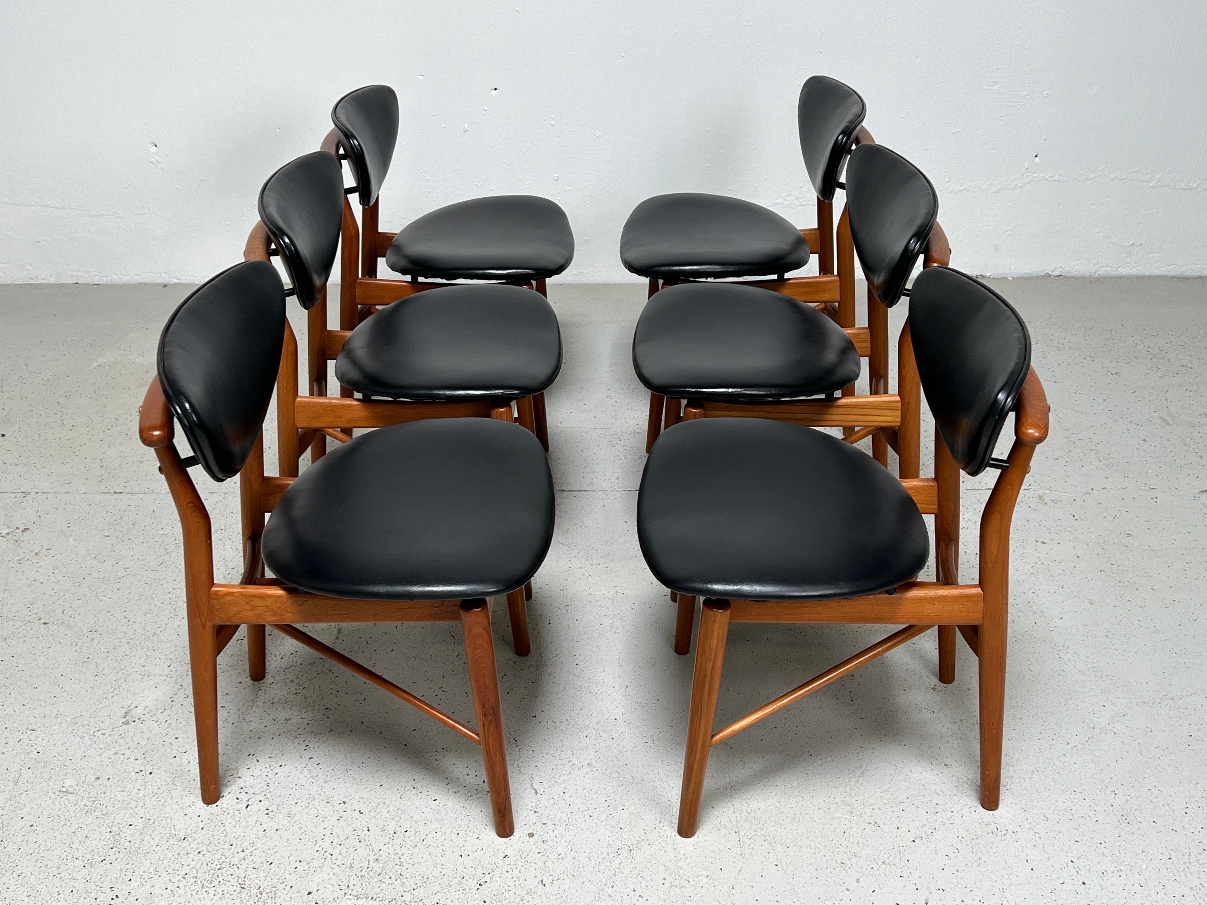 Six Dining Chairs by Finn Juhl for Niels Vodder In Good Condition For Sale In Dallas, TX