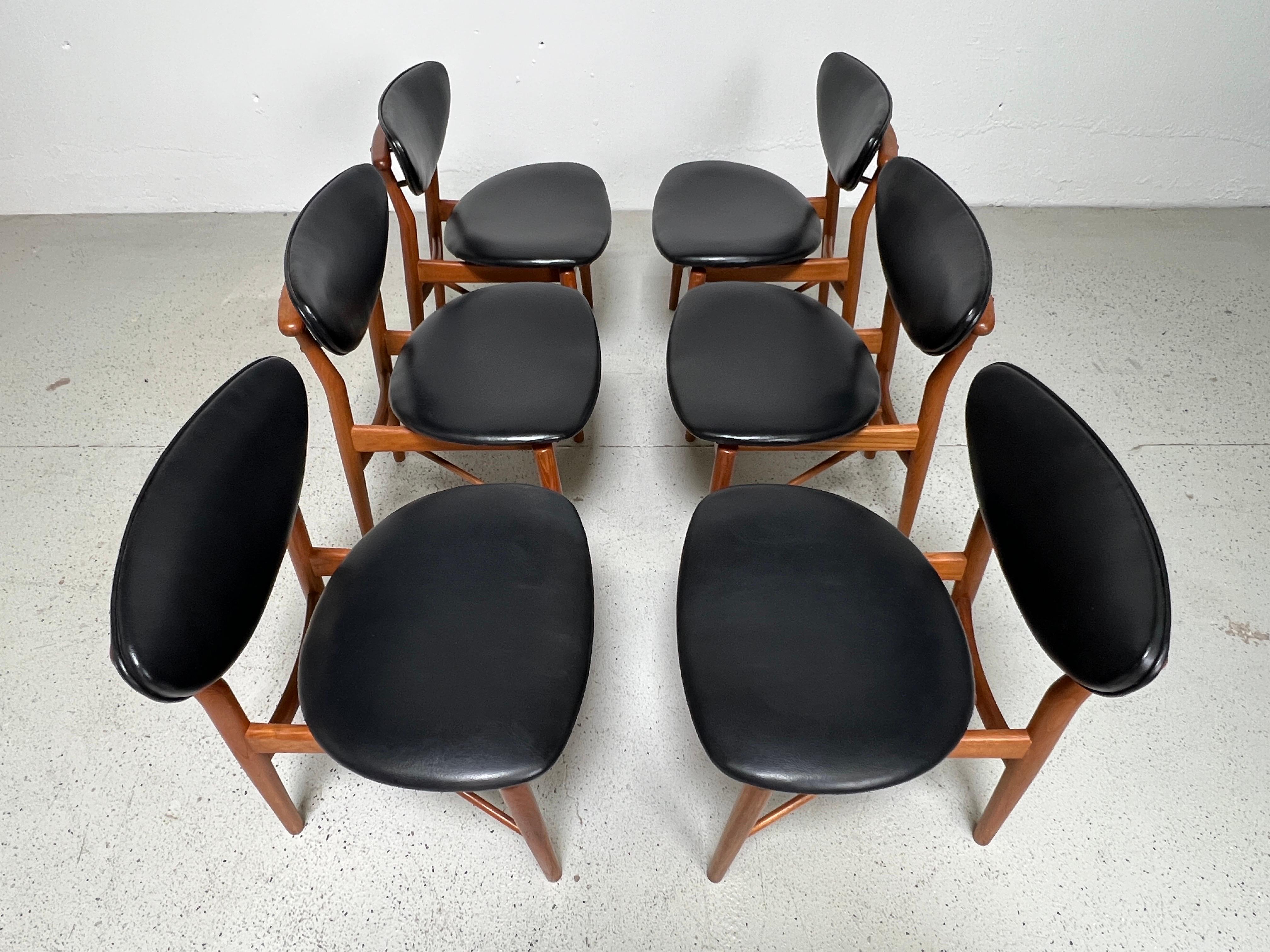 Six Dining Chairs by Finn Juhl for Niels Vodder For Sale 1