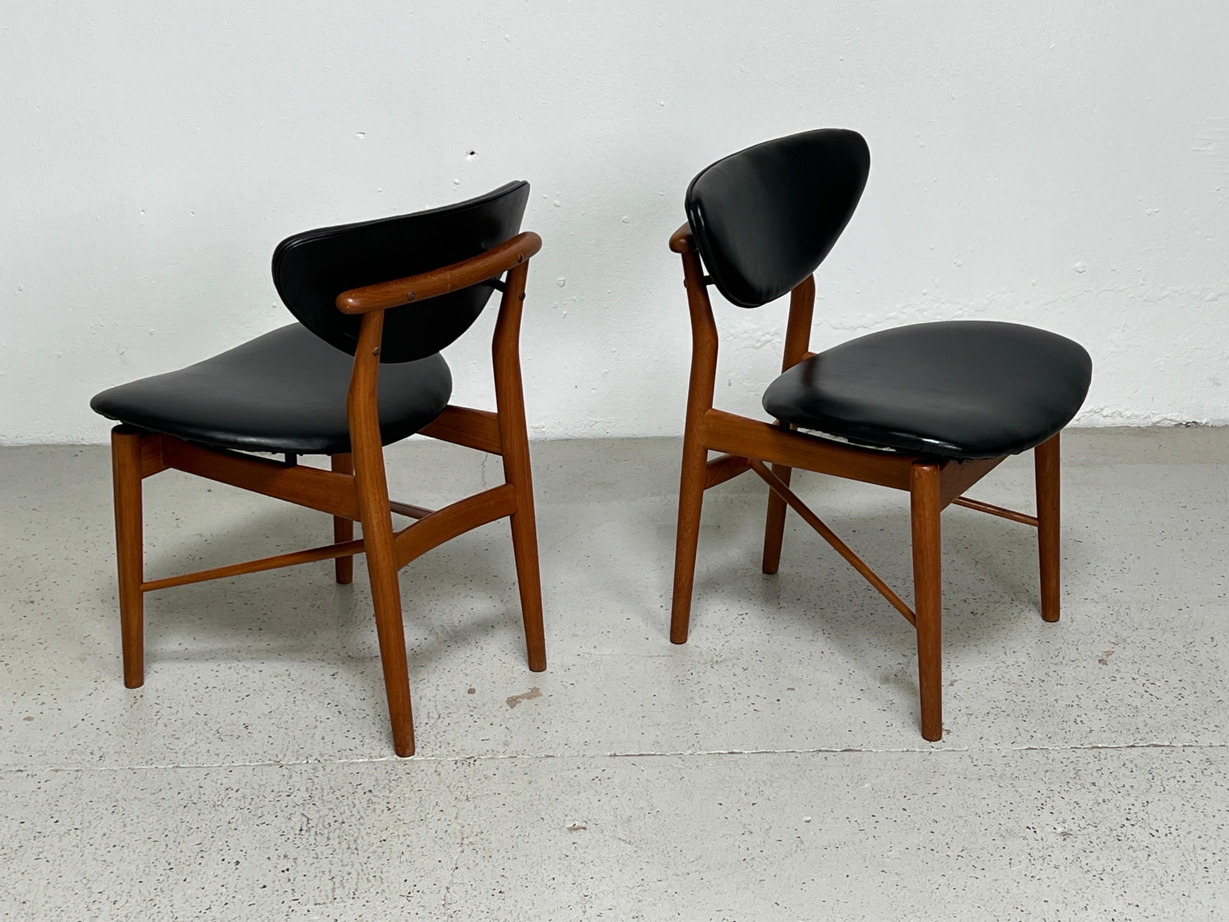 Six Dining Chairs by Finn Juhl for Niels Vodder For Sale 4
