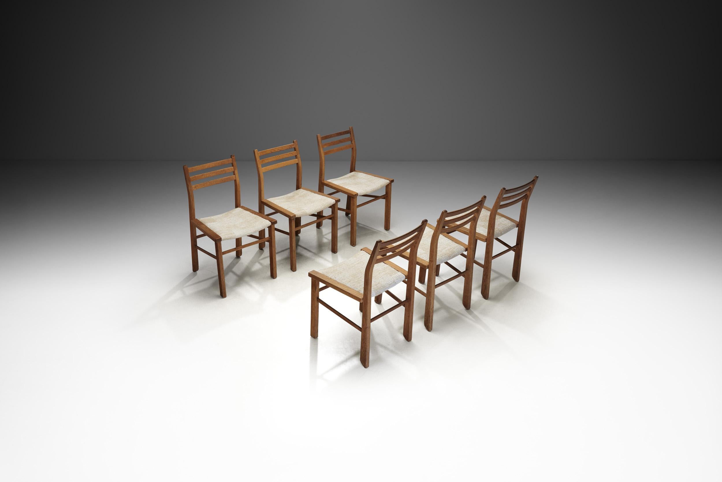 Mid-Century Modern Six Dining Chairs by Guillerme et Chambron for Votre Maison, France circa 1960s For Sale