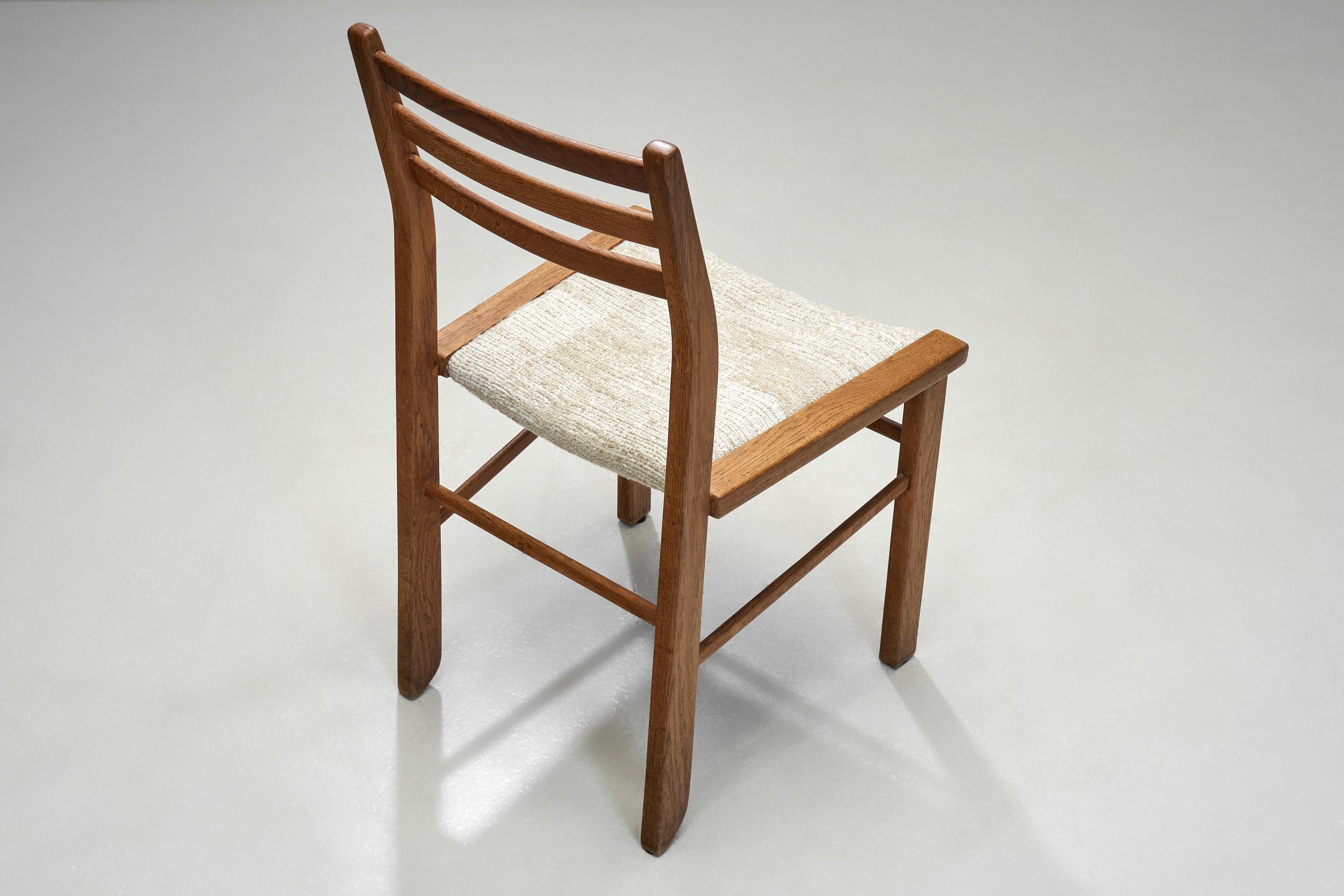 Six Dining Chairs by Guillerme et Chambron for Votre Maison, France circa 1960s In Good Condition For Sale In Utrecht, NL