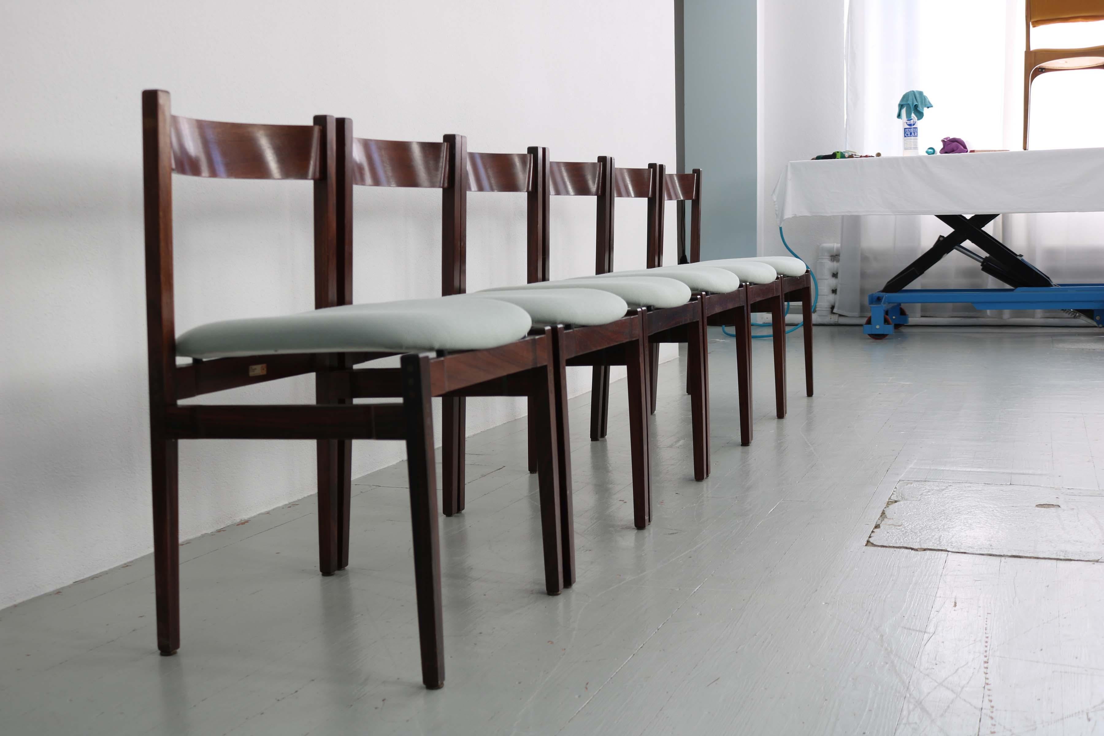 Satz von 6 Esszimmerstühlen „Modell 101“, entworfen von Gianfranco Frattini im Angebot 6