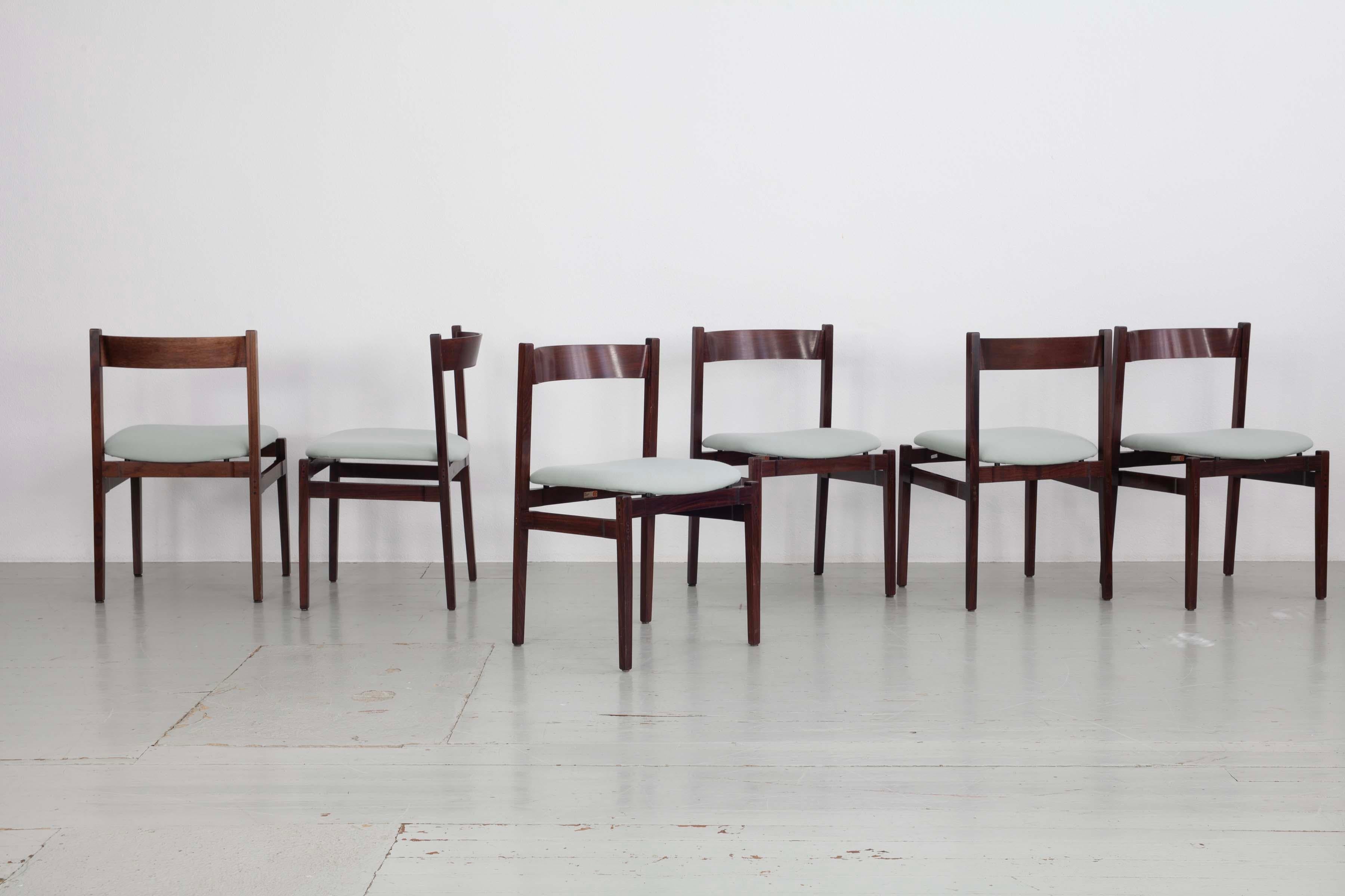 Satz von 6 Esszimmerstühlen „Modell 101“, entworfen von Gianfranco Frattini im Zustand „Gut“ im Angebot in Wolfurt, AT