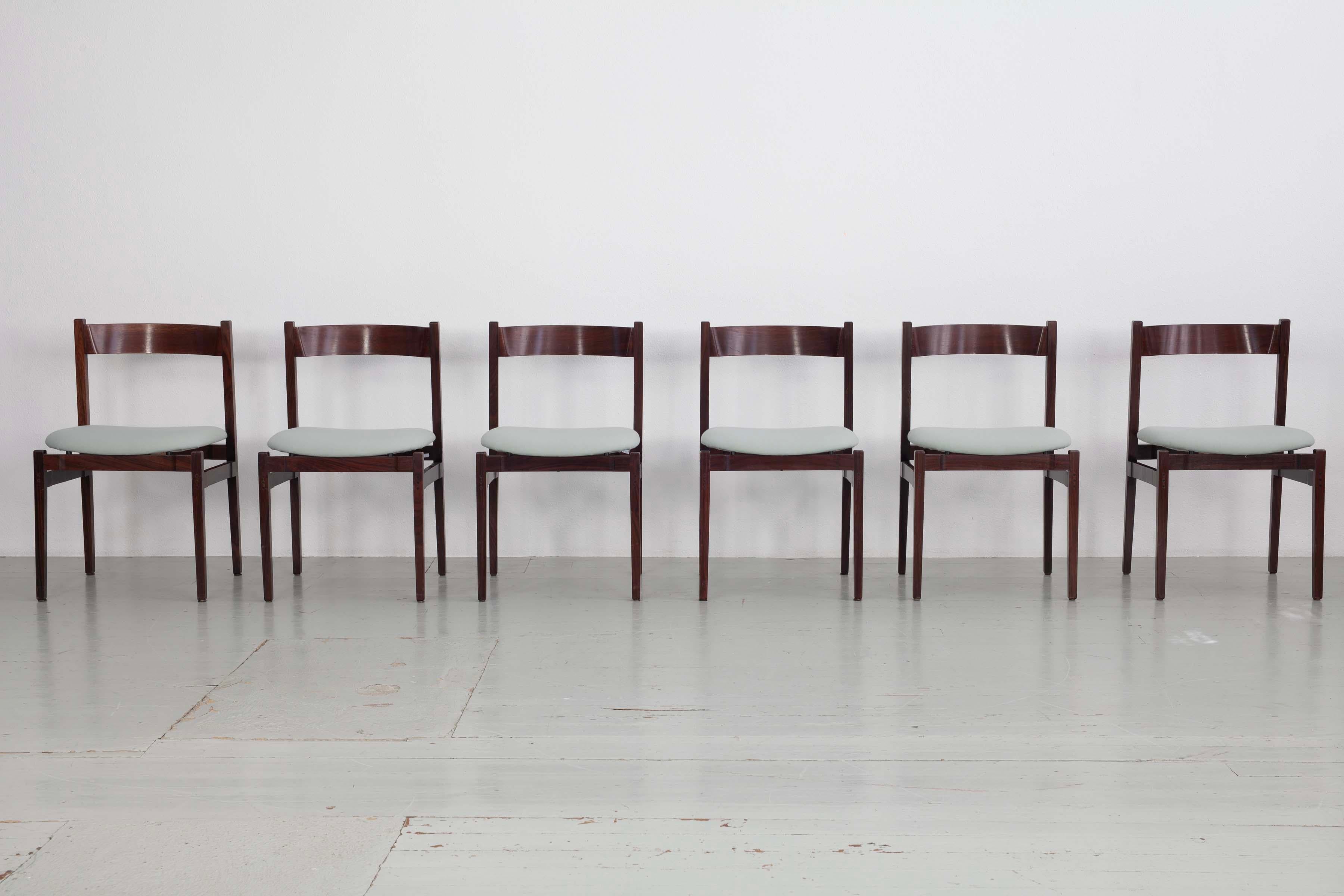 Satz von 6 Esszimmerstühlen „Modell 101“, entworfen von Gianfranco Frattini (Mitte des 20. Jahrhunderts) im Angebot