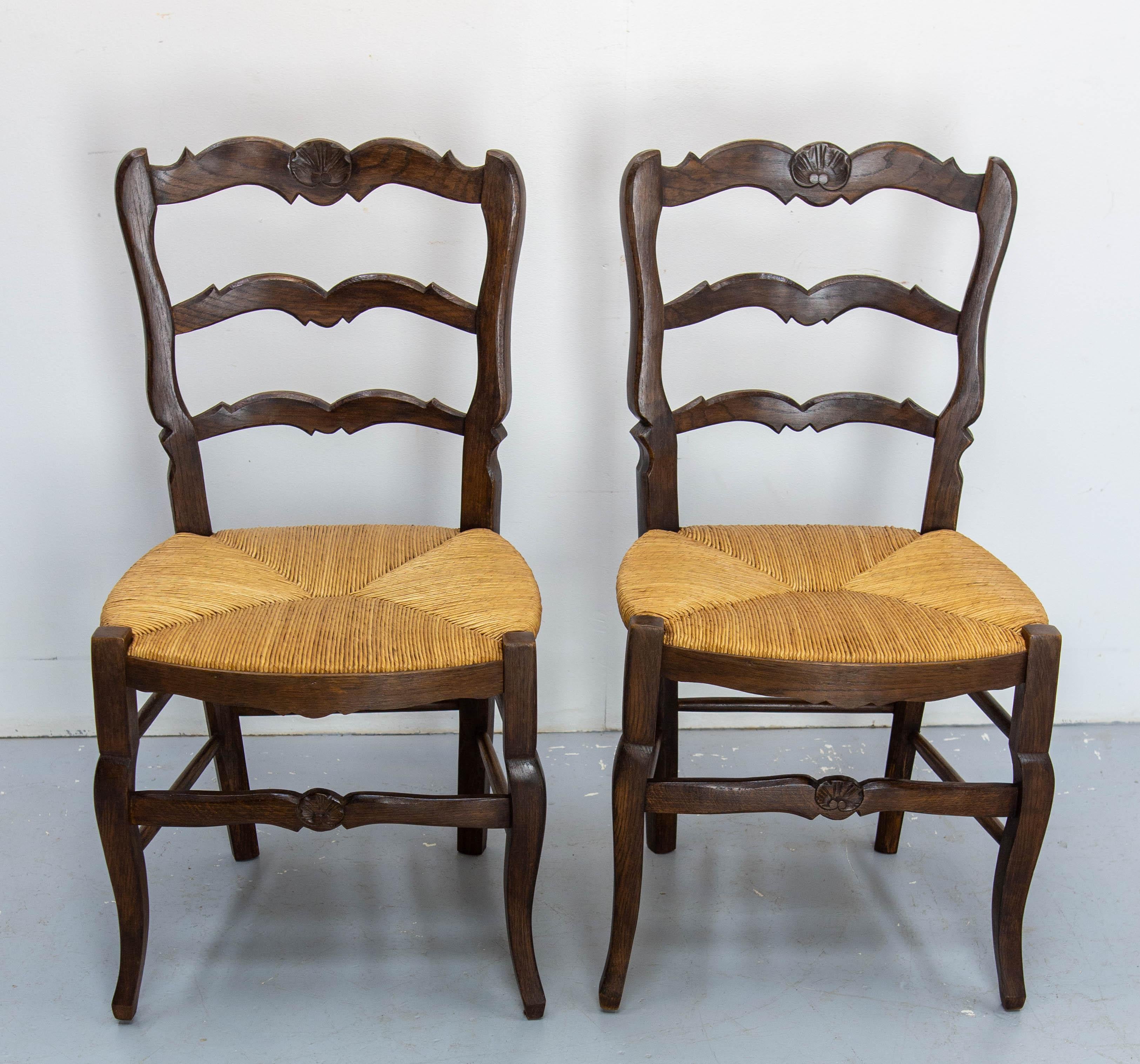 Mid-Century Modern Six Dining Chairs Oak and Straw Midcentury French, circa 1950 For Sale