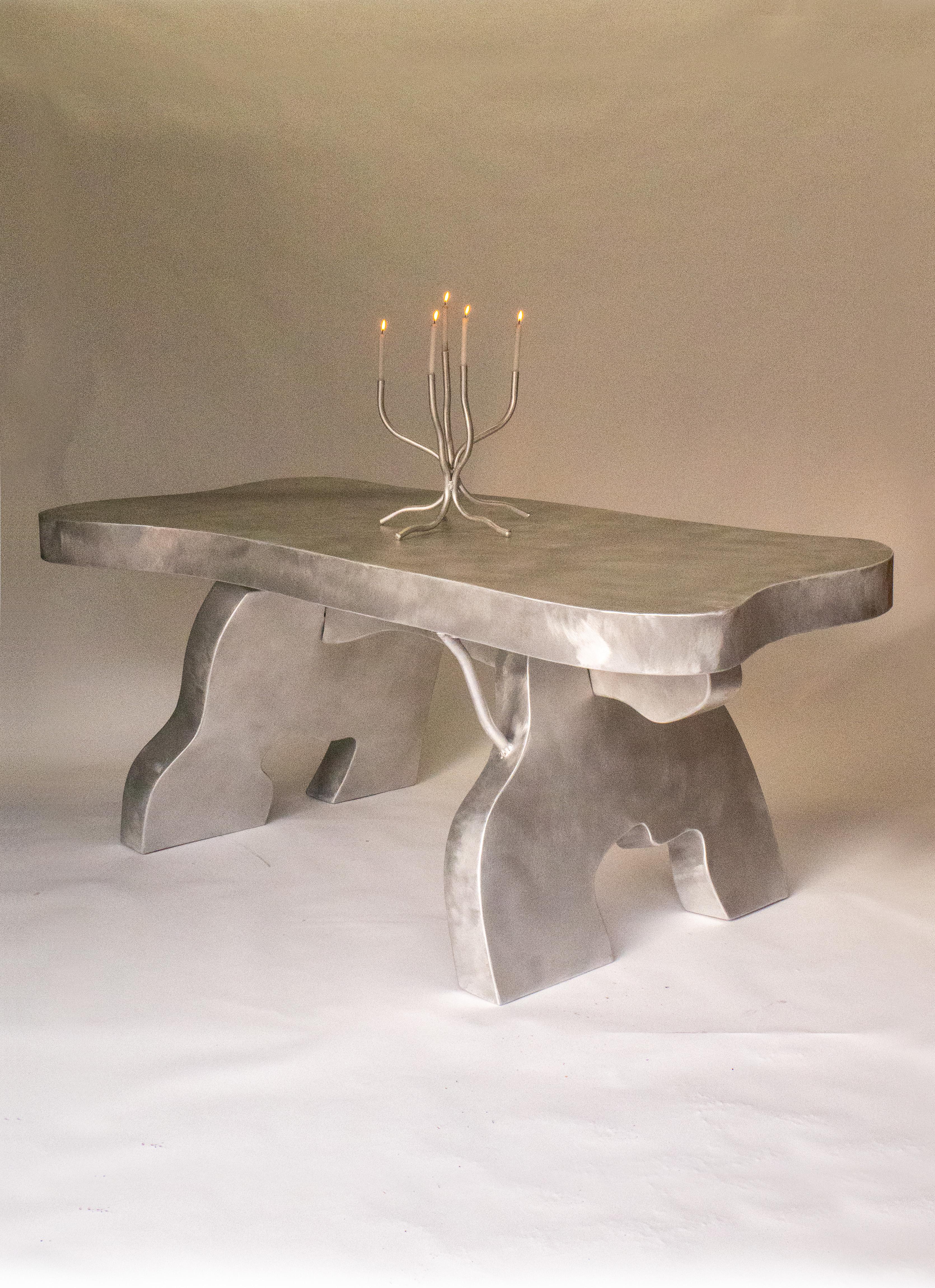 Britannique Table d'intérieur/extérieur Six Dot Design/One en vente