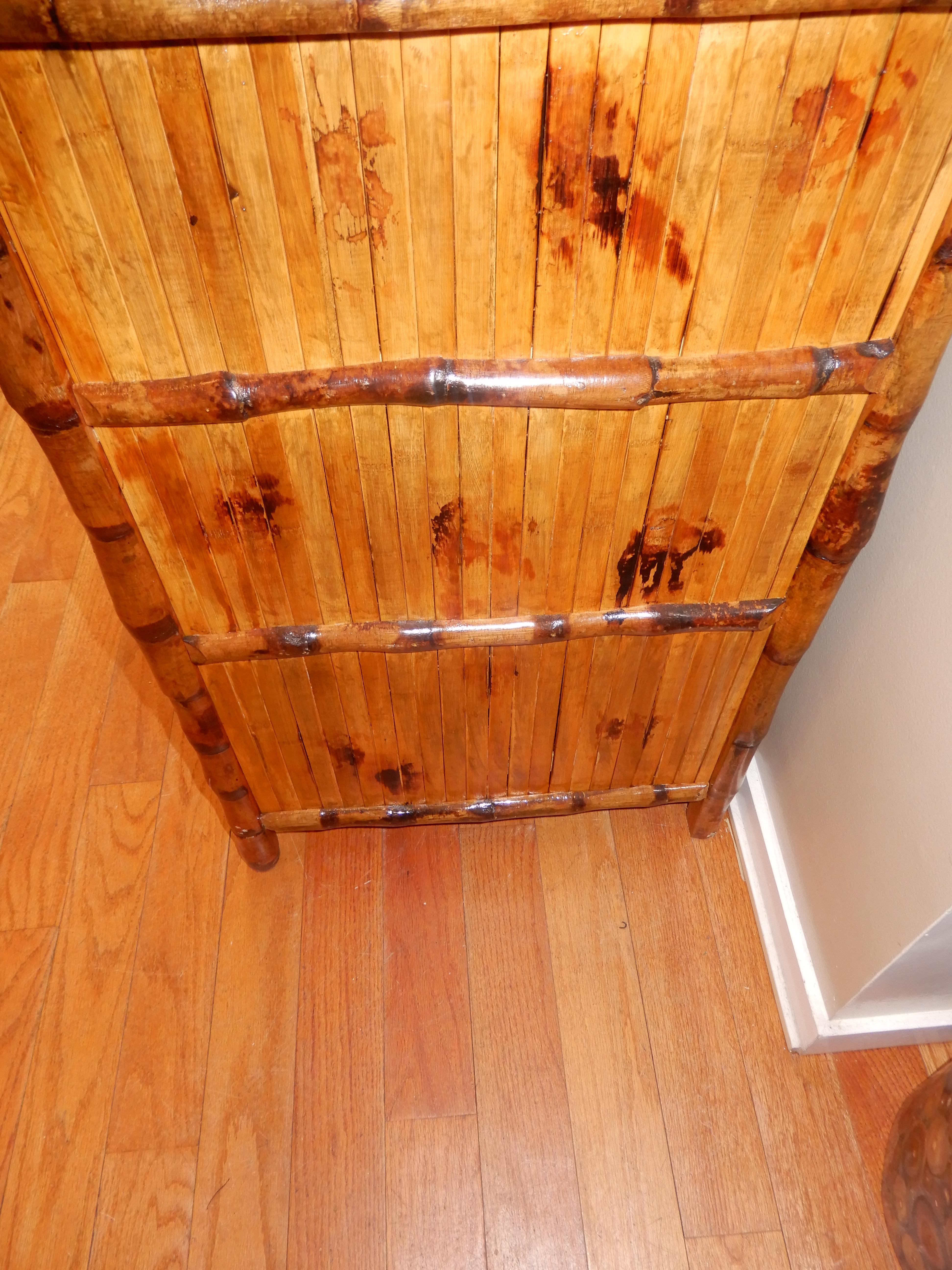 cane dresser