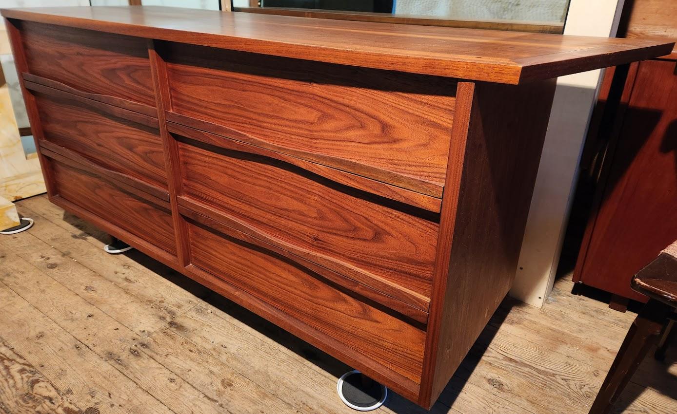 Cómoda de seis cajones George Nakashima Origins Widdicomb 1962 Moderno de mediados de siglo