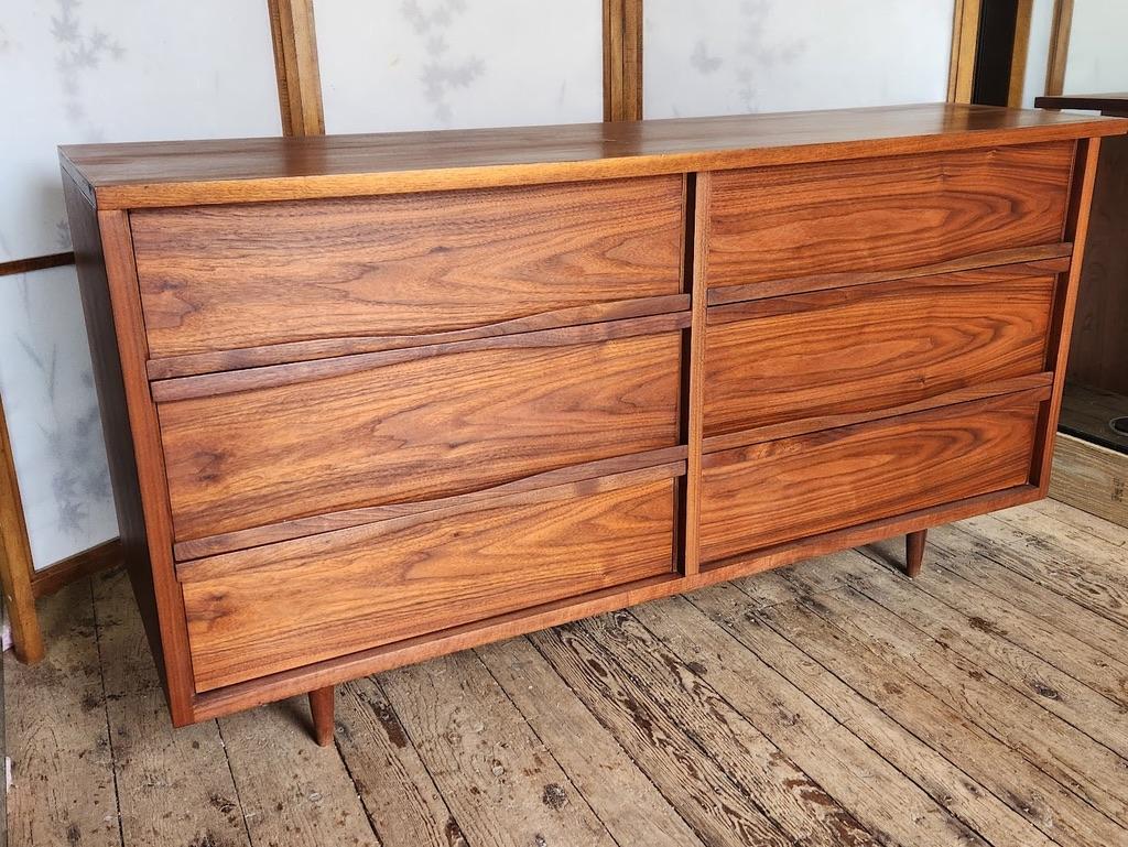 Cómoda de seis cajones George Nakashima Origins Widdicomb 1962 Estadounidense