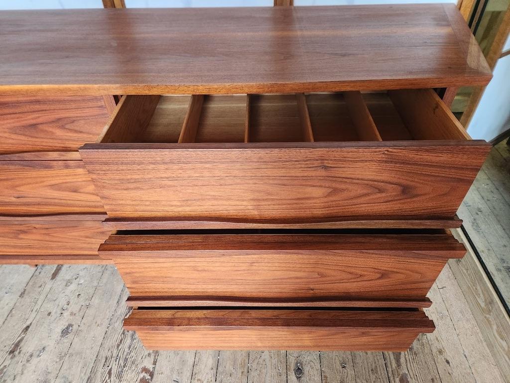 Cómoda de seis cajones George Nakashima Origins Widdicomb 1962 1