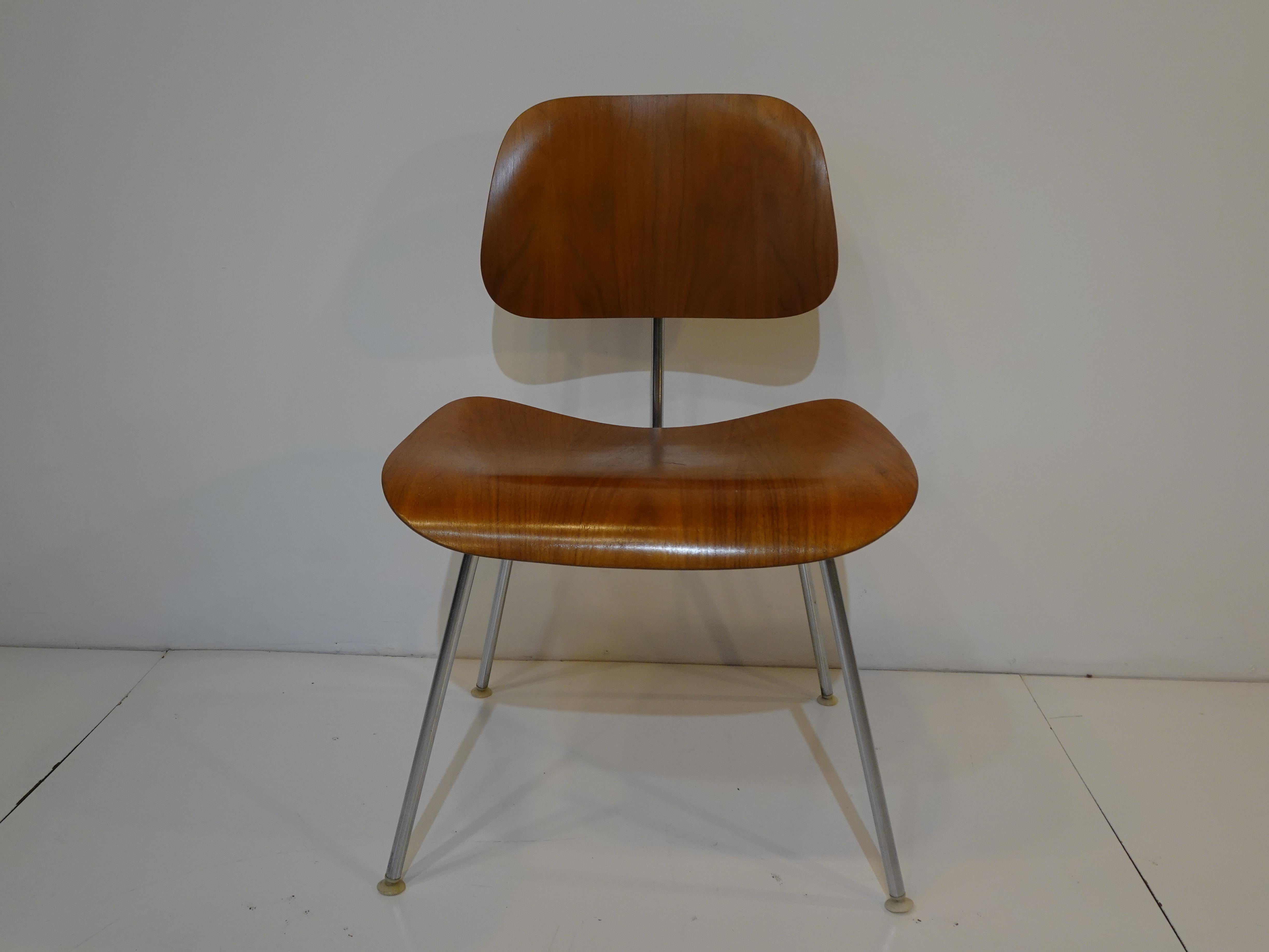 American Six Eames DCM Dining Chairs for Herman Miller