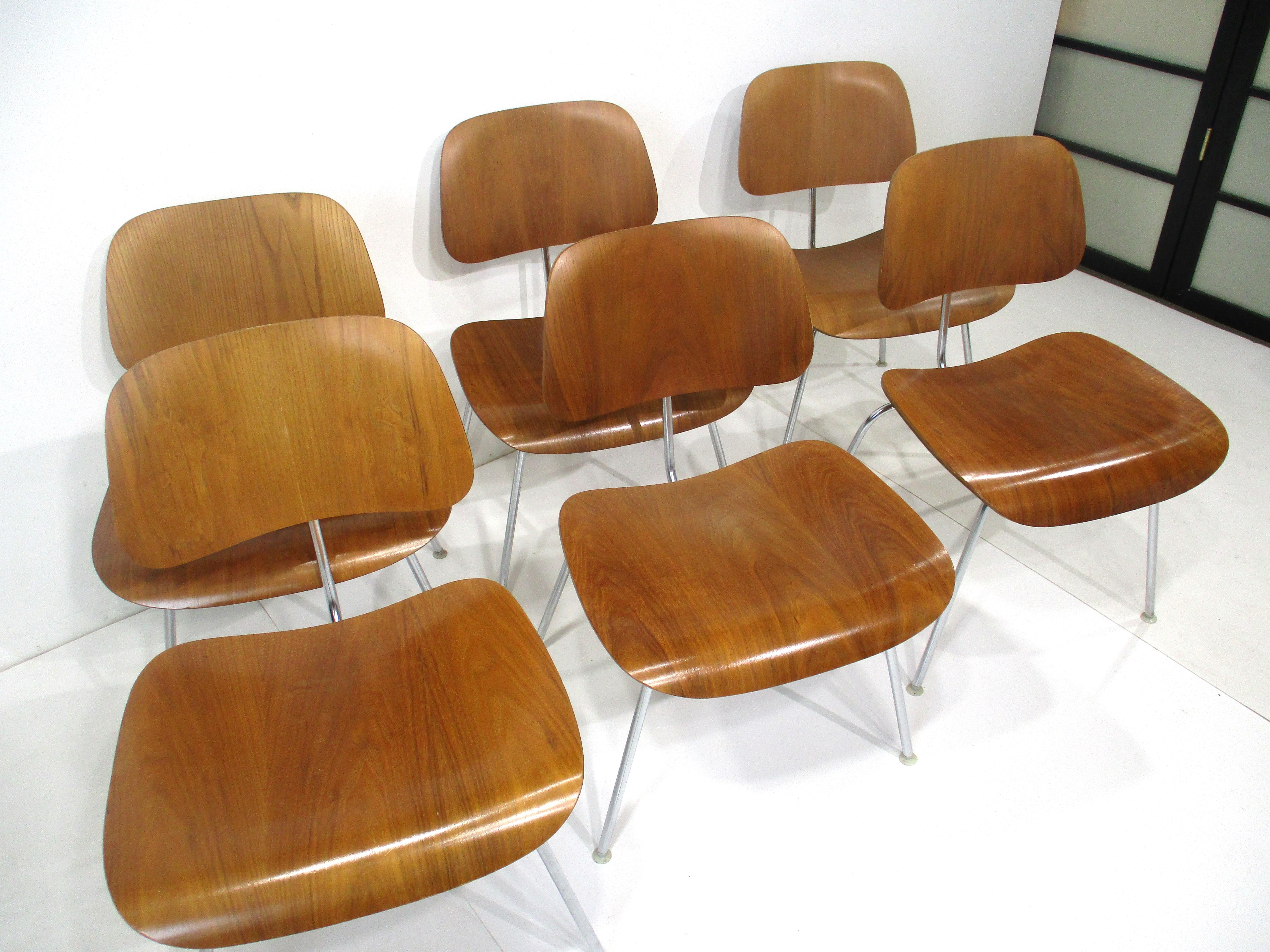 Six Eames Walnut DCM Dining Chairs for Herman Miller 5