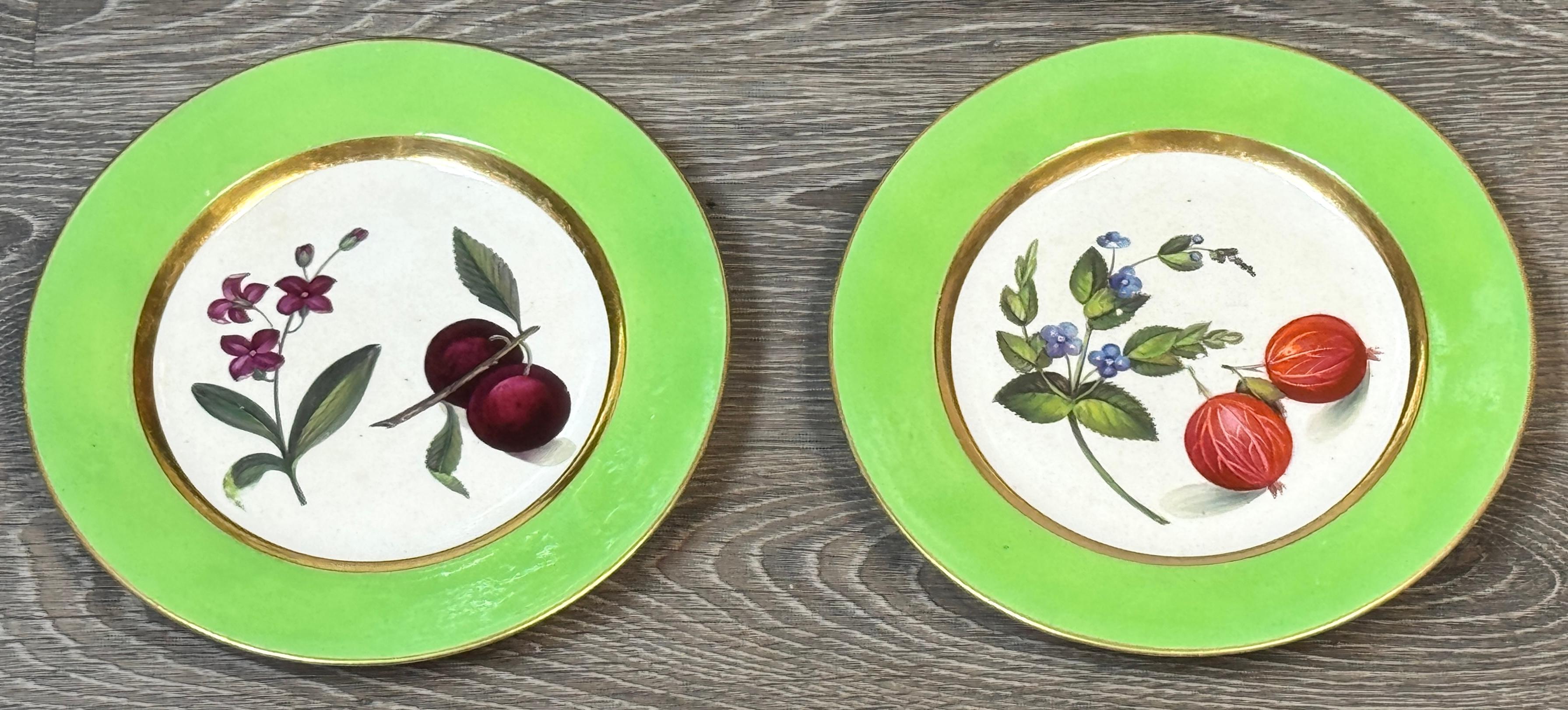 Sei piatti da dessert botanici francesi del primo Ottocento con bordi verdi e dorati In condizioni buone in vendita a West Palm Beach, FL