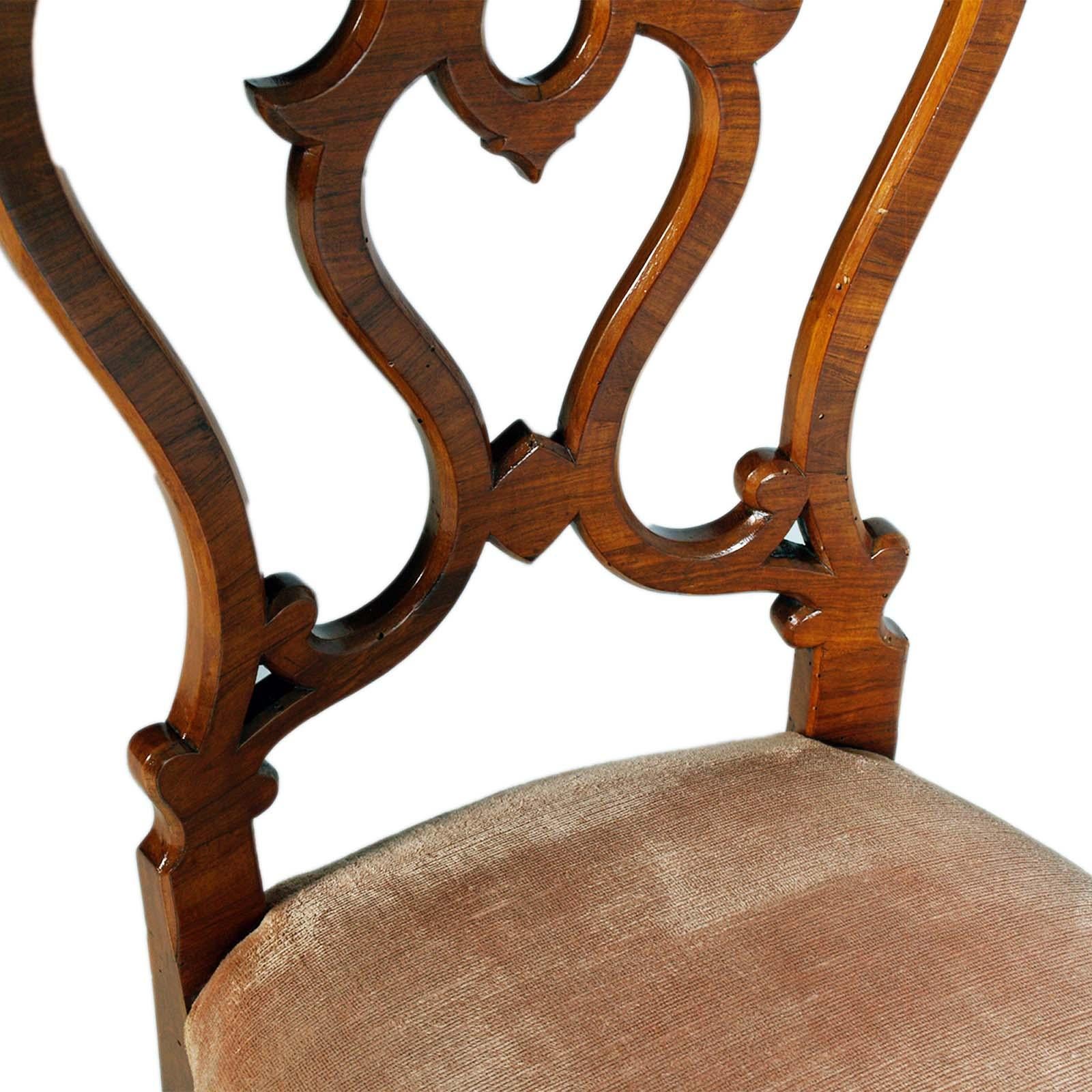 Noyer Six chaises vénitiennes du début du 19e siècle, en noyer, de style Empire, polies à la cire en vente