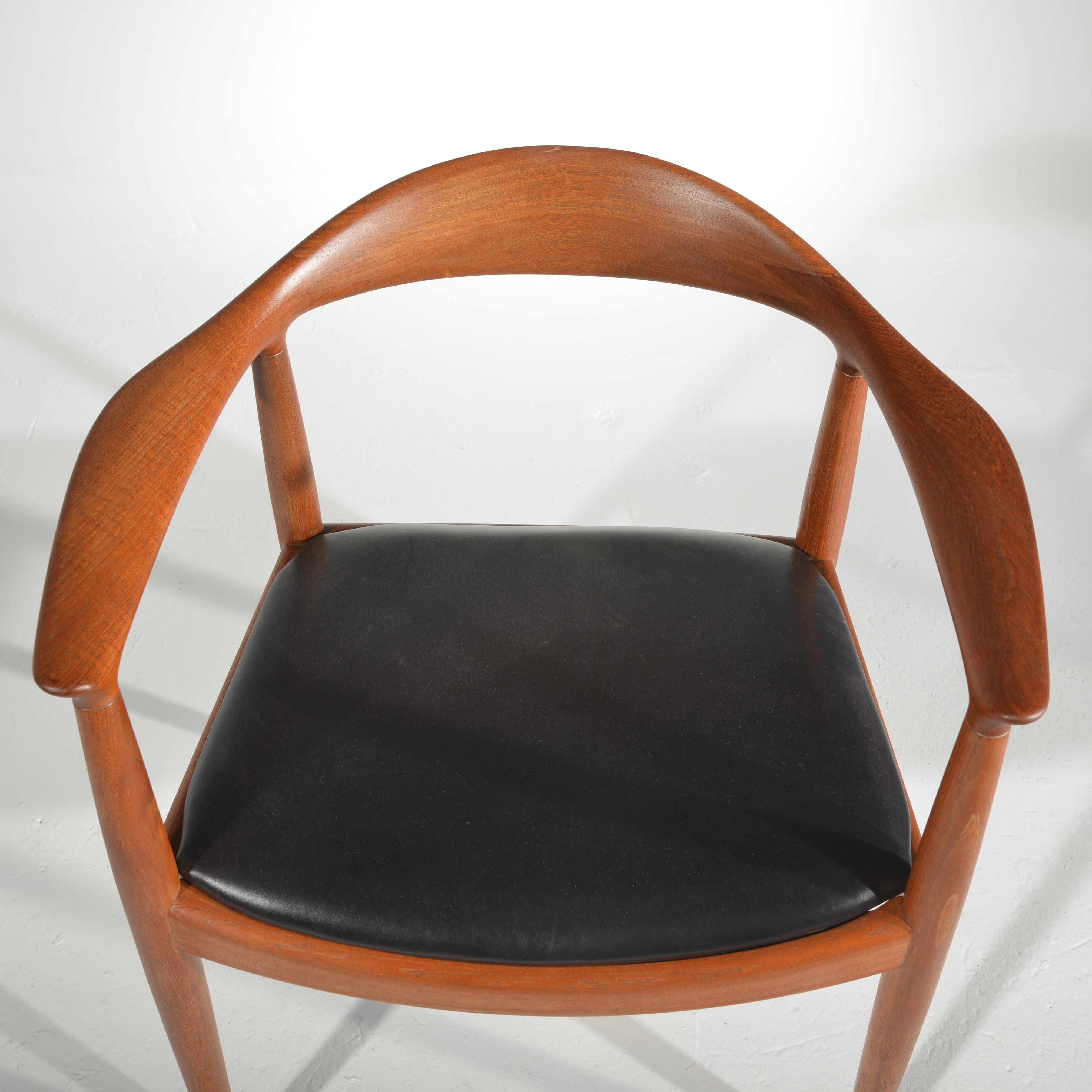 10 Hans Wegner for Johannes Hansen JH-503 Chairs in Teak and Leather For Sale 5