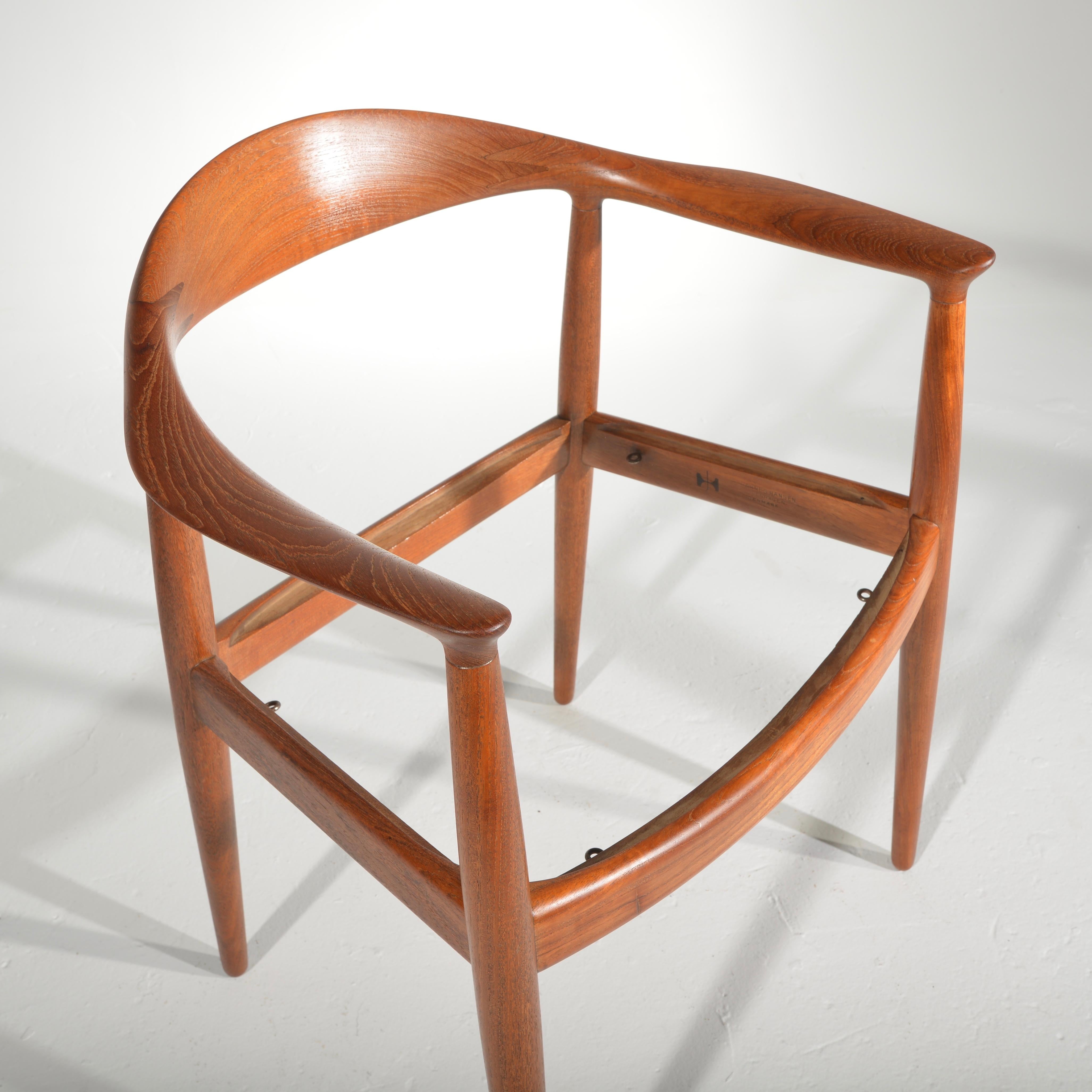 10 Hans Wegner for Johannes Hansen JH-503 Chairs in Teak and Leather For Sale 7