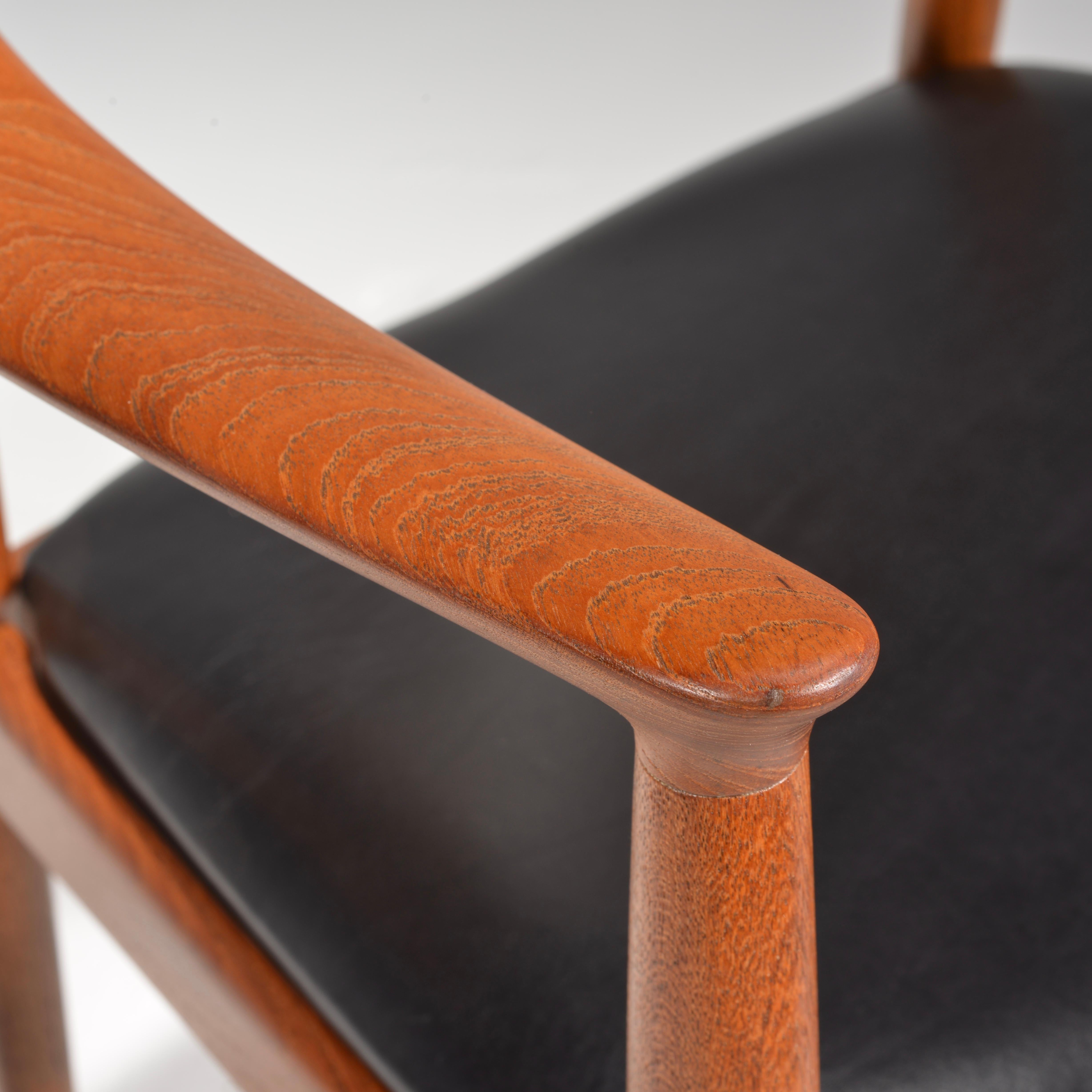 10 Hans Wegner for Johannes Hansen JH-503 Chairs in Teak and Leather For Sale 9