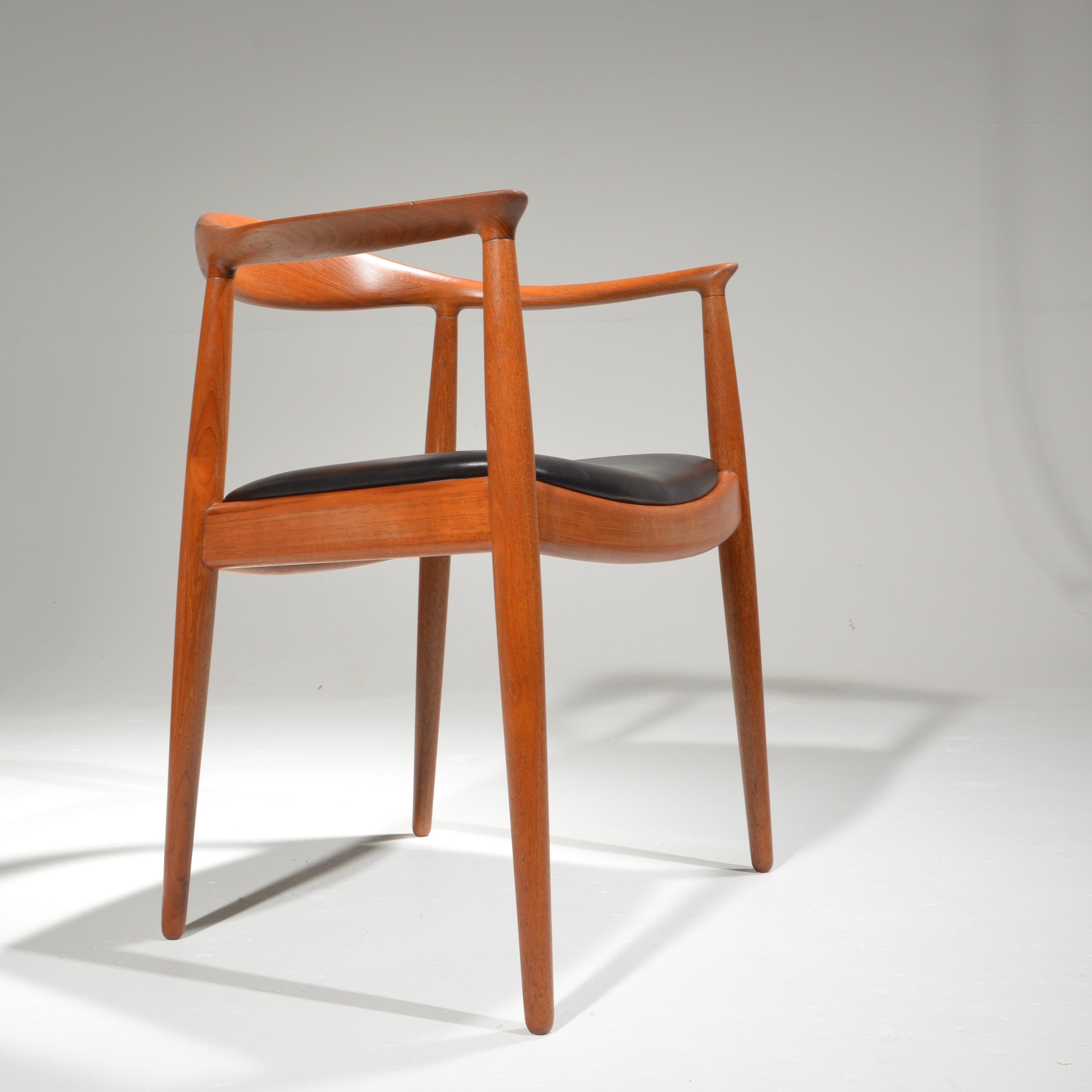 Mid-20th Century 10 Hans Wegner for Johannes Hansen JH-503 Chairs in Teak and Leather For Sale