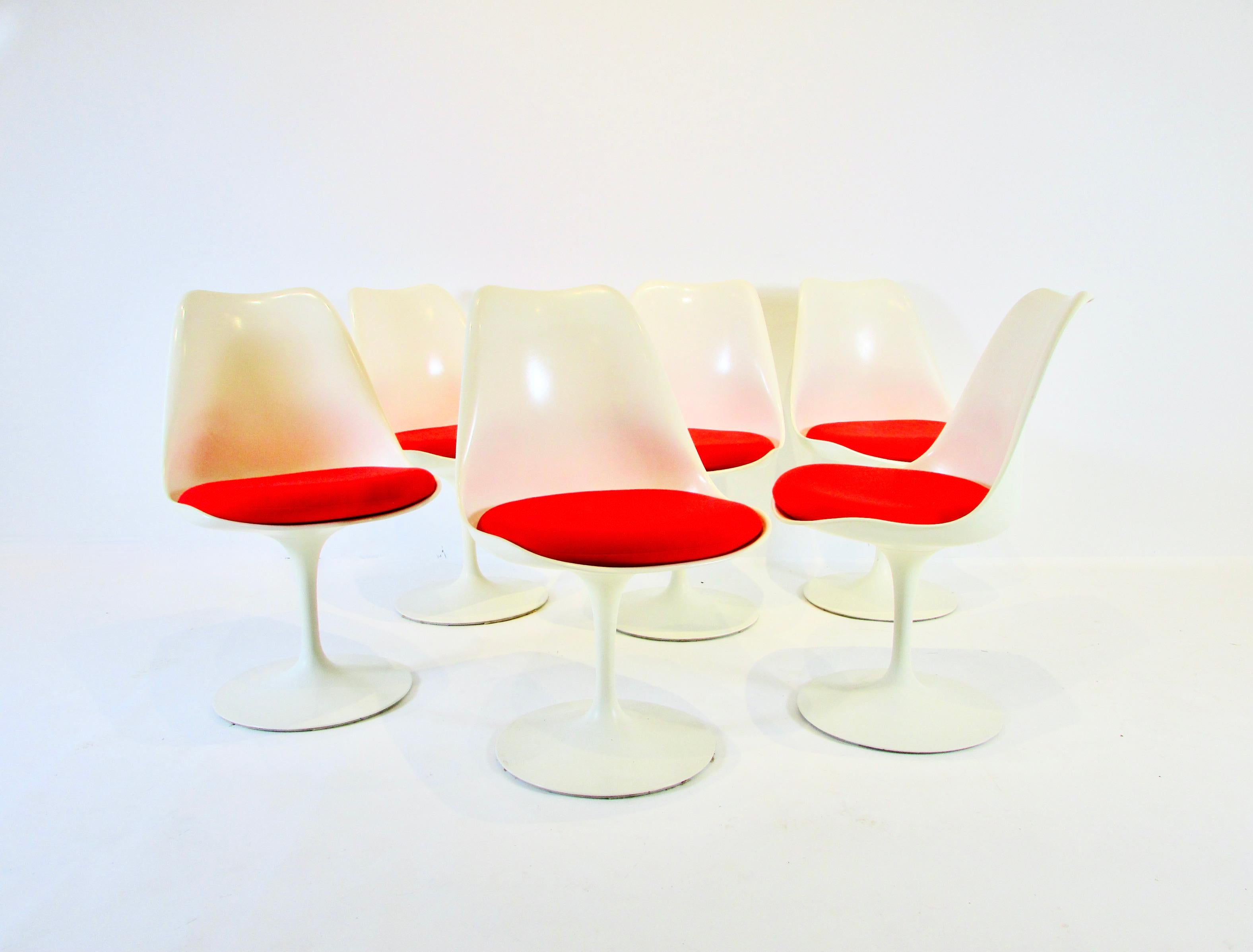 American Six Eero Saarinen for Knoll Tulip Group Dining Chairs with Red Cushions