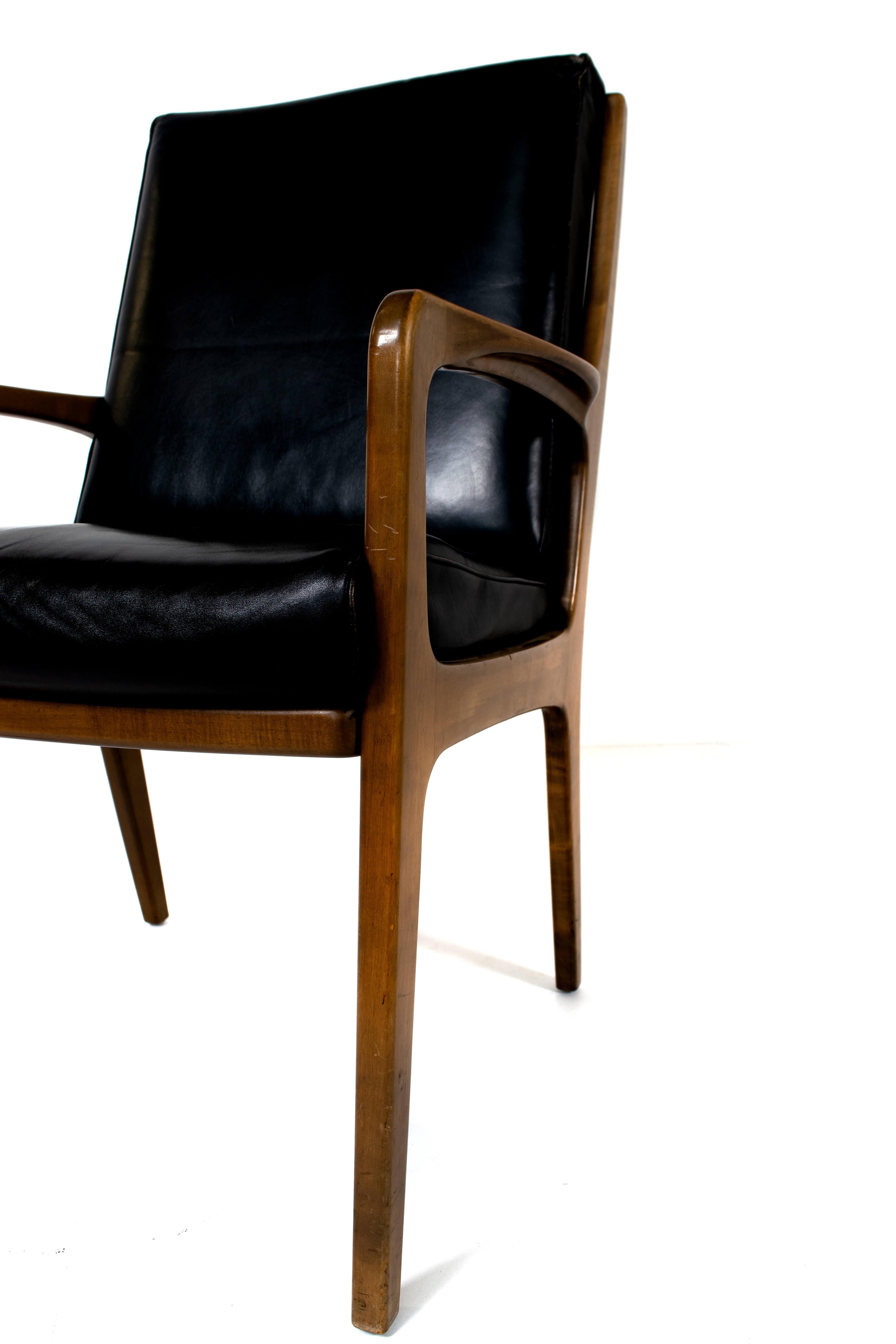 Six Eugen Schmidt High-Back Conference Chairs in Leather and Wood 3