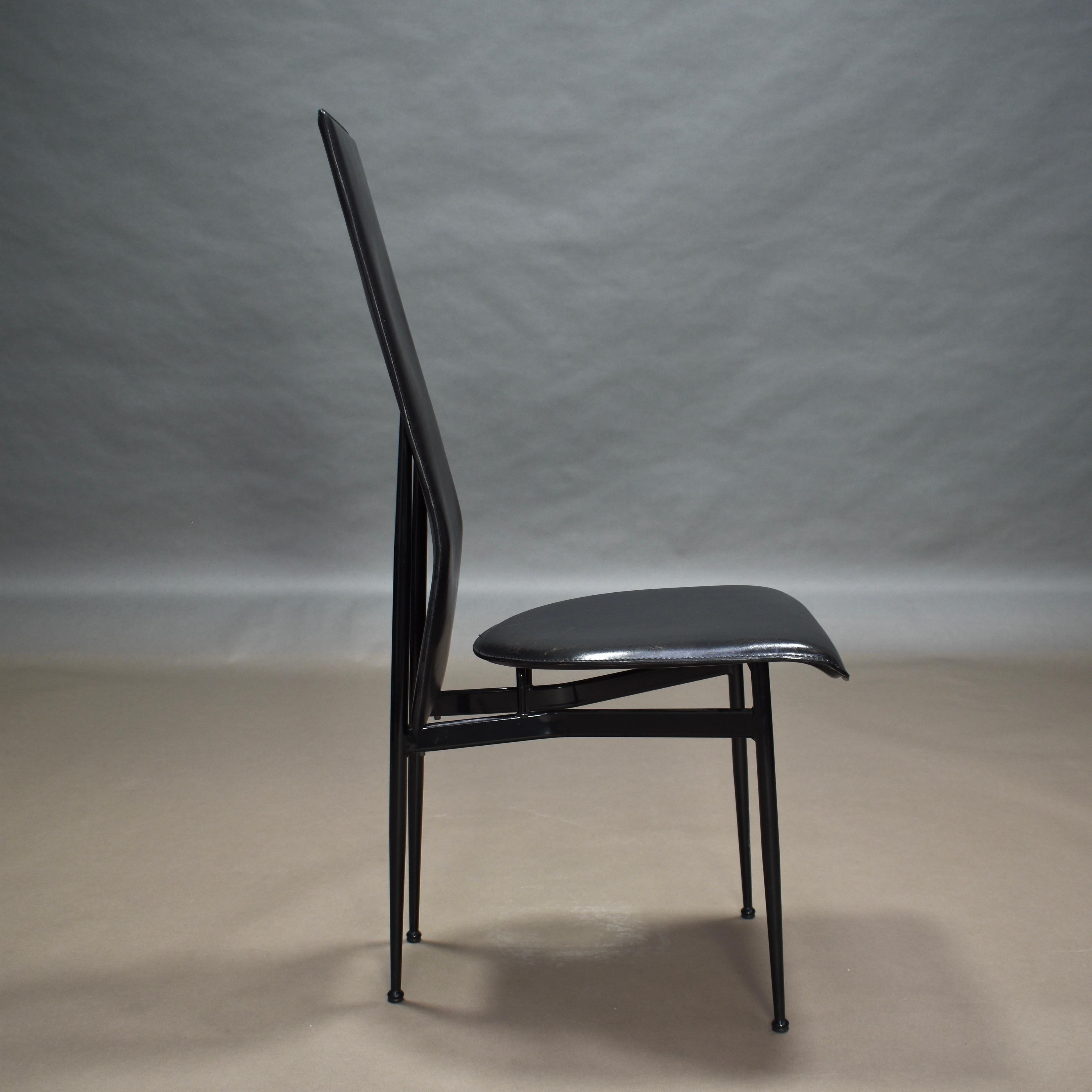 Six Fasem Dining Chairs by Vegni and Gualtierotti in Black Leather, Italy For Sale 3